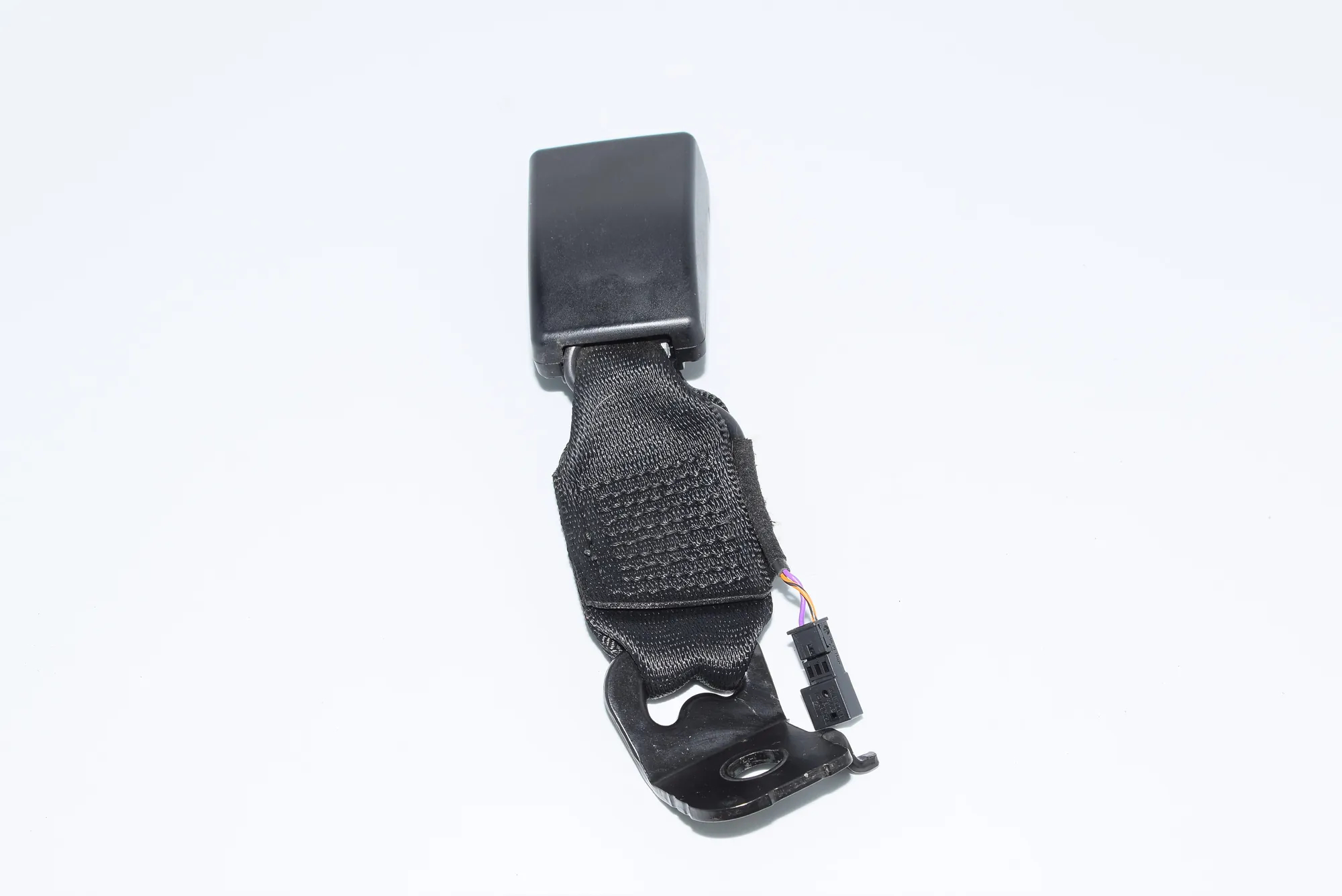 Rear Left Seat Buckle – OEM 7266352 · BMW 3 (F30, F80) 320 d Efficient Dynamics 2014