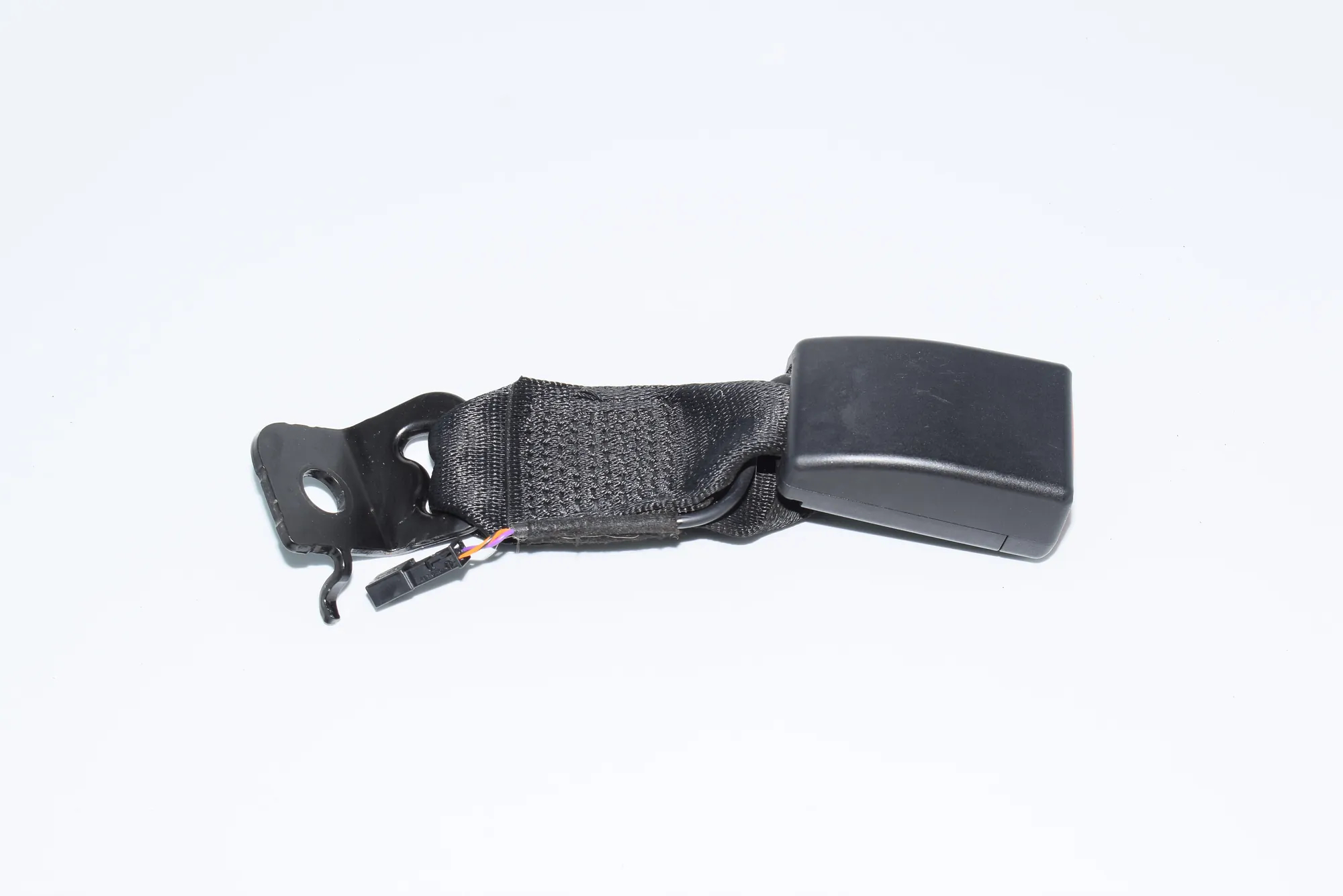 Rear Left Seat Buckle – OEM 7266352 · BMW 3 (F30, F80) 320 d Efficient Dynamics 2014 – 2