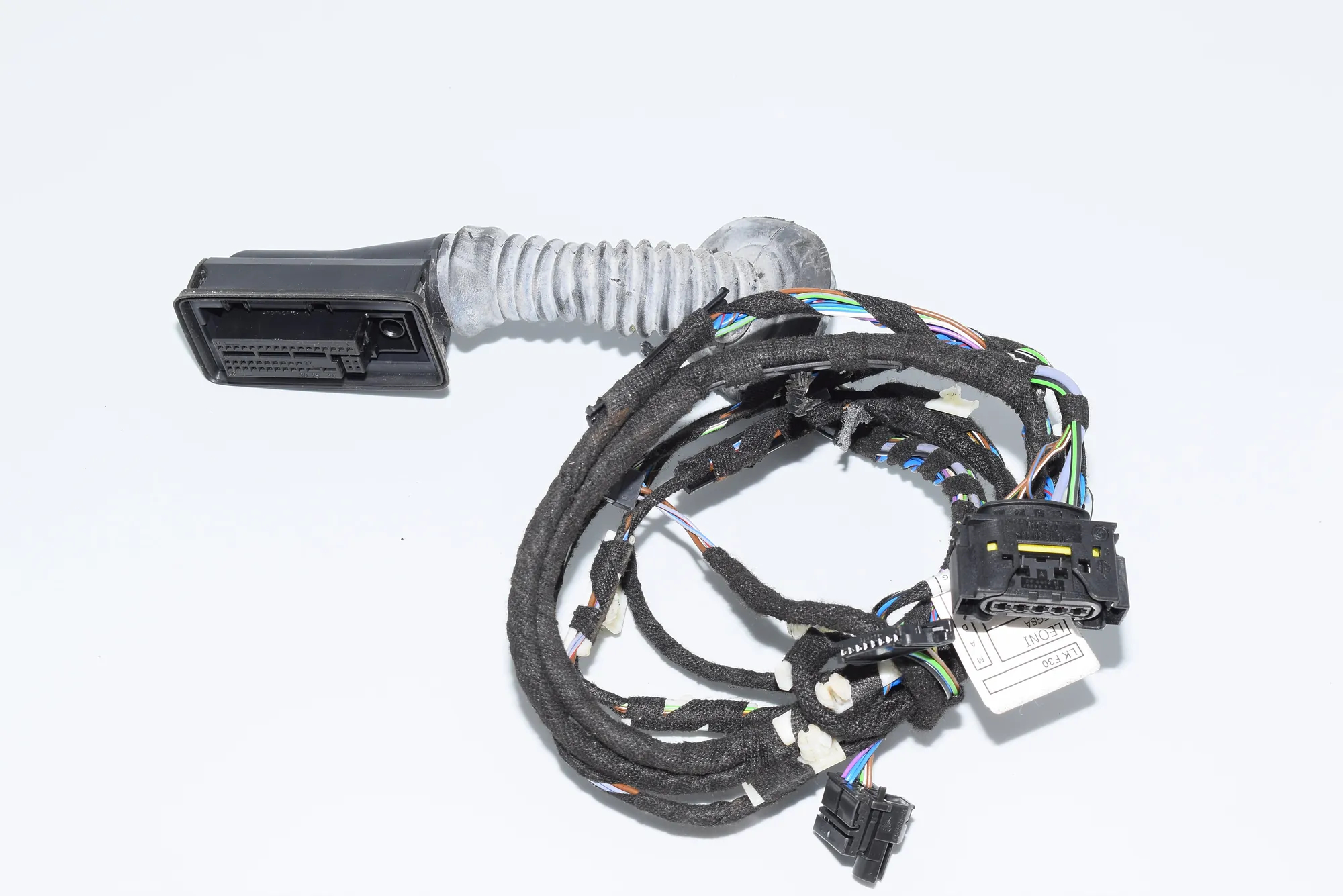 Front Left Door Wiring – OEM 9313606 · BMW 3 (F30, F80) 320 d Efficient Dynamics 2014 – 2