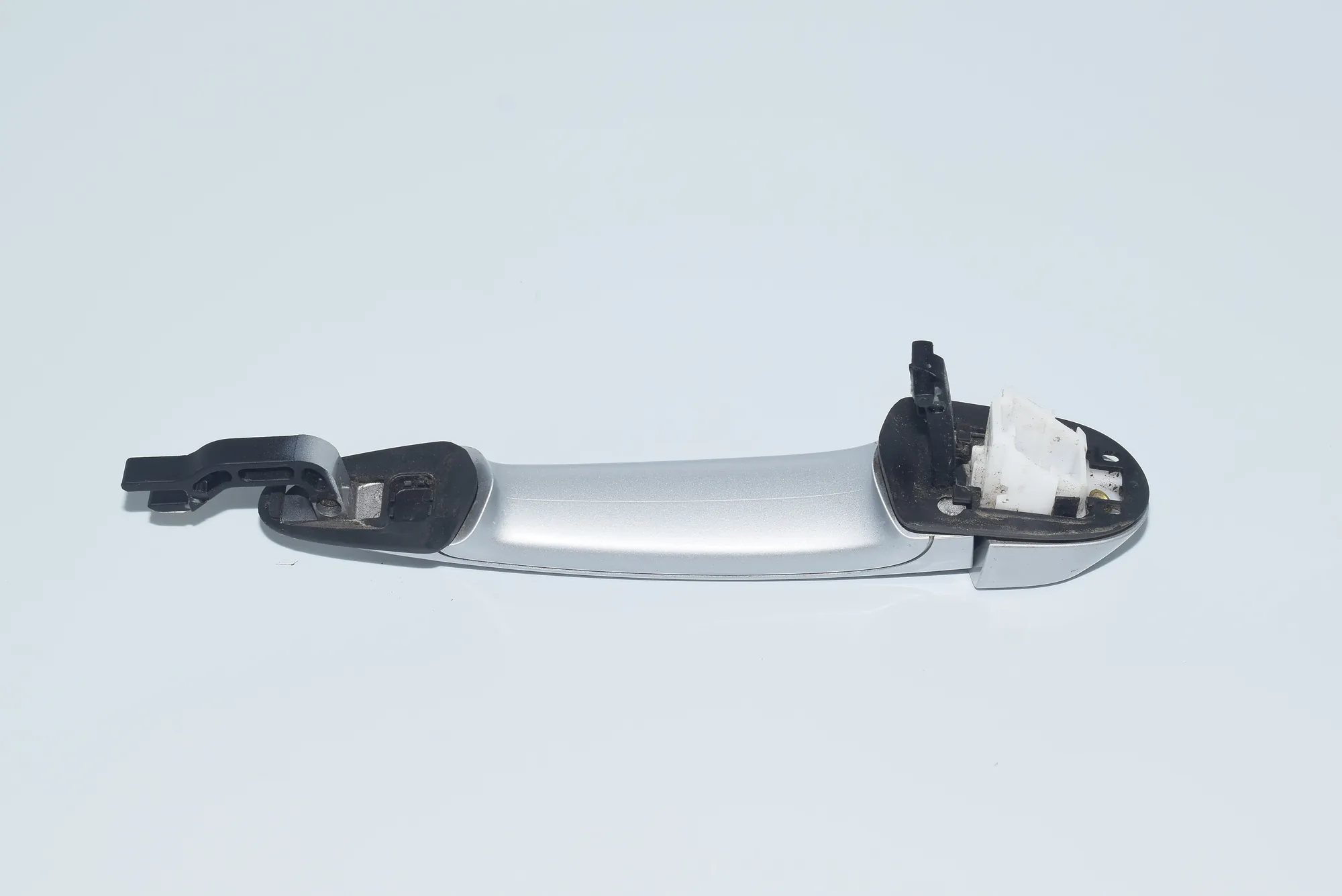 Front Left Door Exterior Handle · BMW 3 (F30, F80) 320 d Efficient Dynamics 2014 – 4