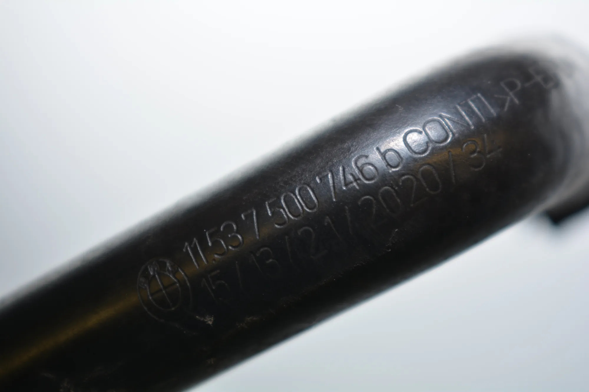 Pipe Hose – OEM 7500747 · BMW X5 (E53) 4.6 is 2002 – 5