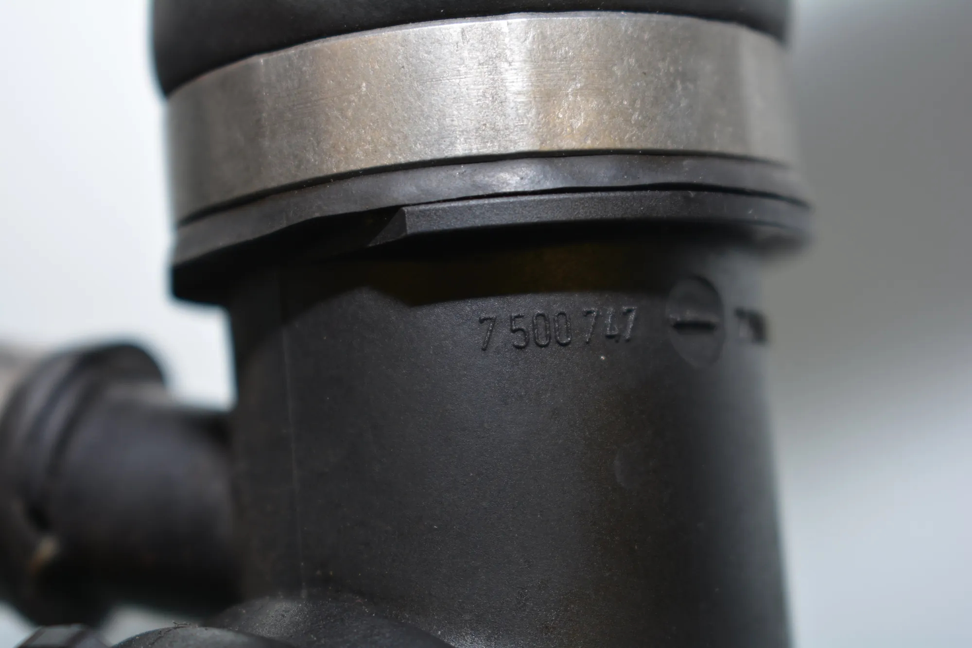 Pipe Hose – OEM 7500747 · BMW X5 (E53) 4.6 is 2002 – 4