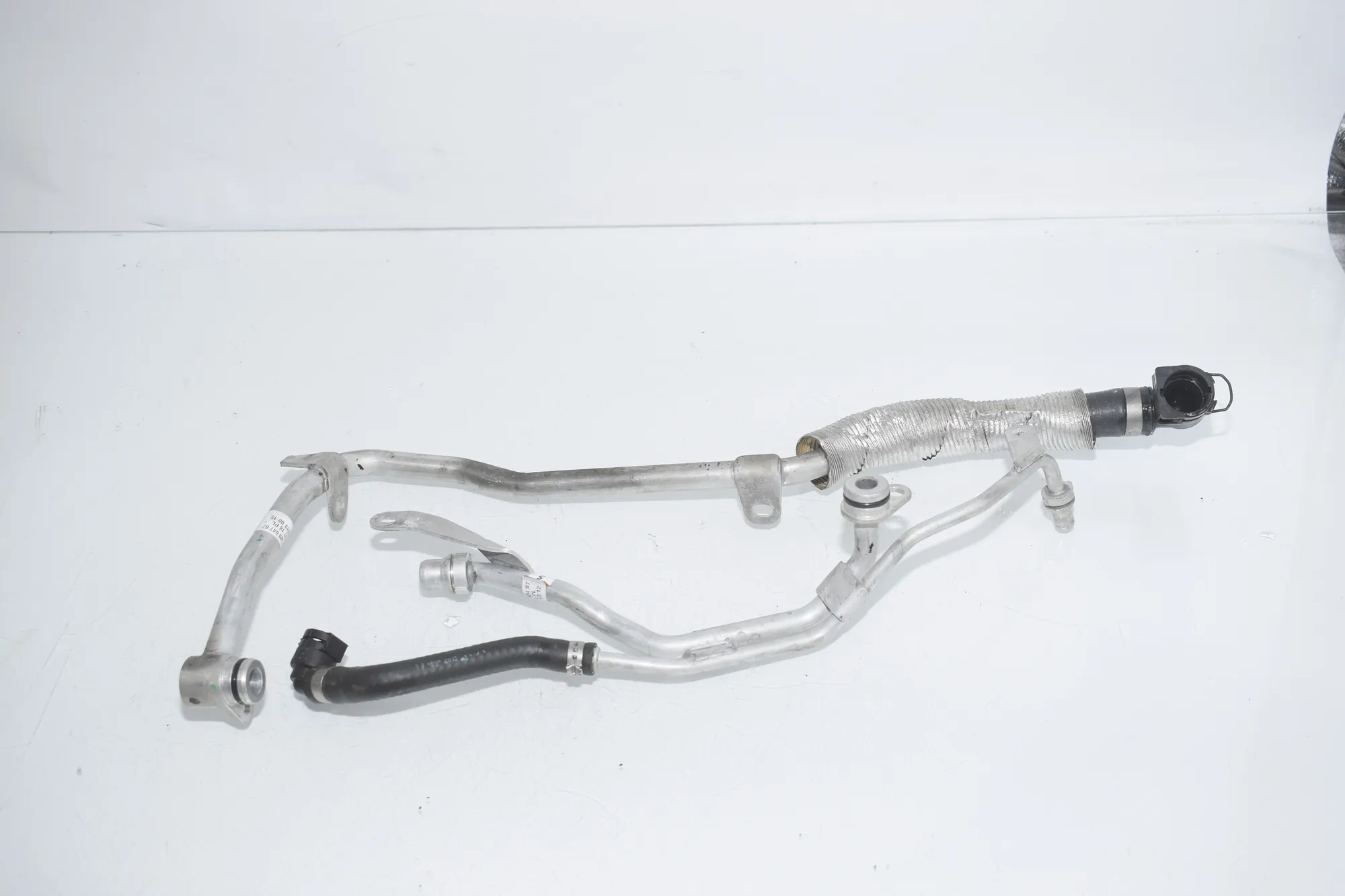 Other tubes – OEM 8584834 · BMW X1 (F48) sDrive 18 d 2019 – 2