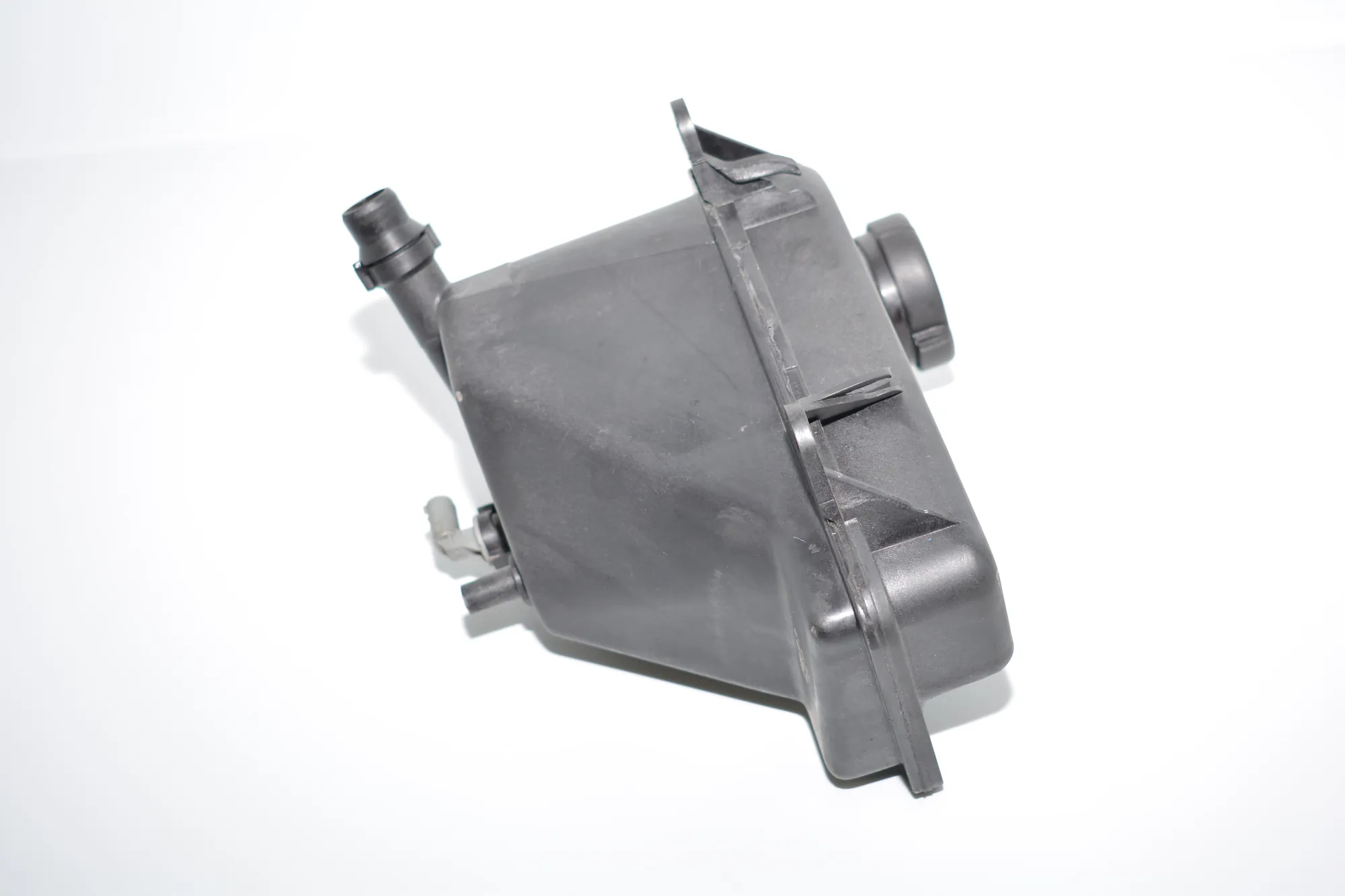Expansion Tank – OEM 3142230003 · BMW X5 (E53) 4.6 is 2002 – 4