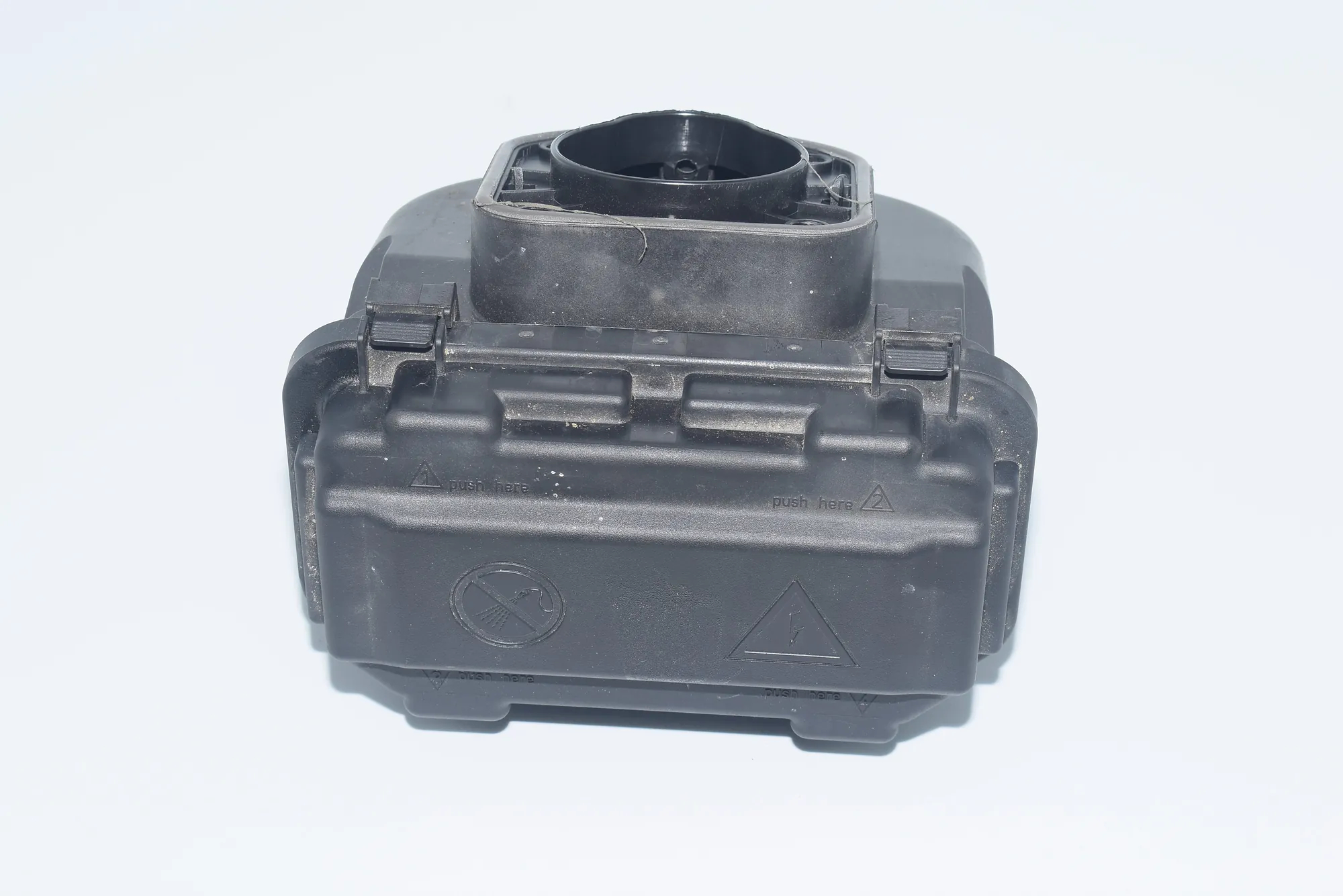 Fuse Box – OEM 9224872 · BMW 3 (F30, F80) 320 d Efficient Dynamics 2014