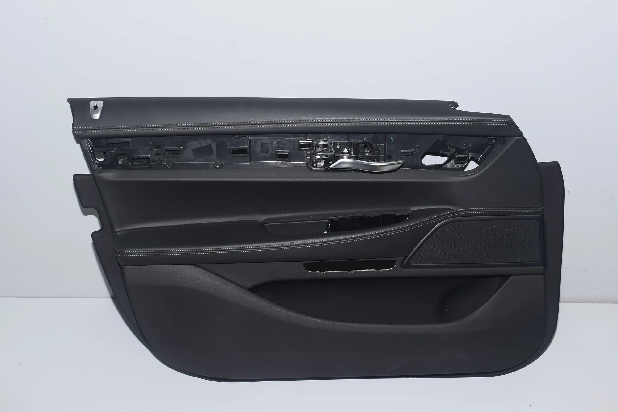 Front Left Door Panel · BMW 7 (G11, G12) BMW 7 (G11, G12) 2016 – 2