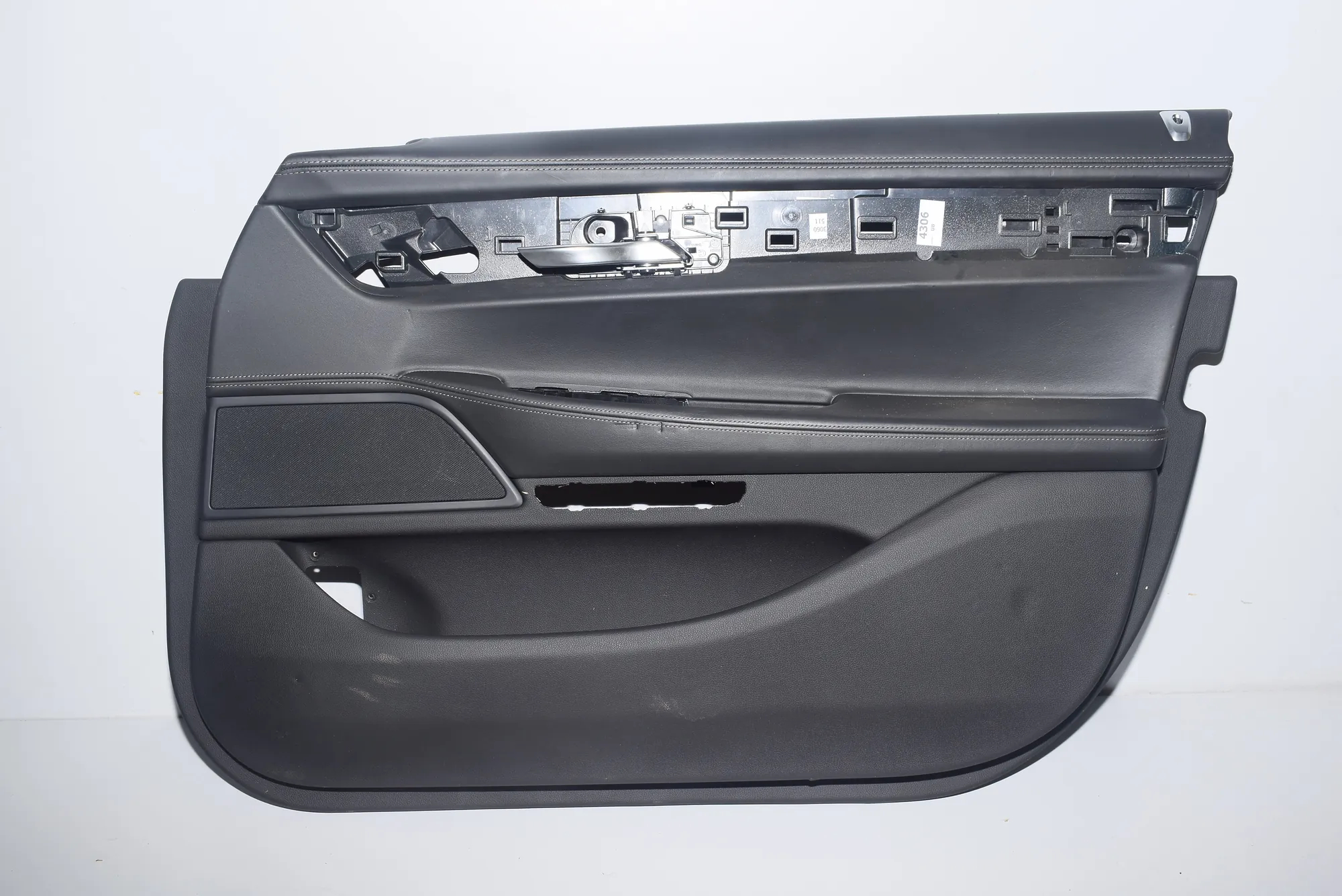 Front Right Door Panel · BMW 7 (G11, G12) BMW 7 (G11, G12) 2016 – 3
