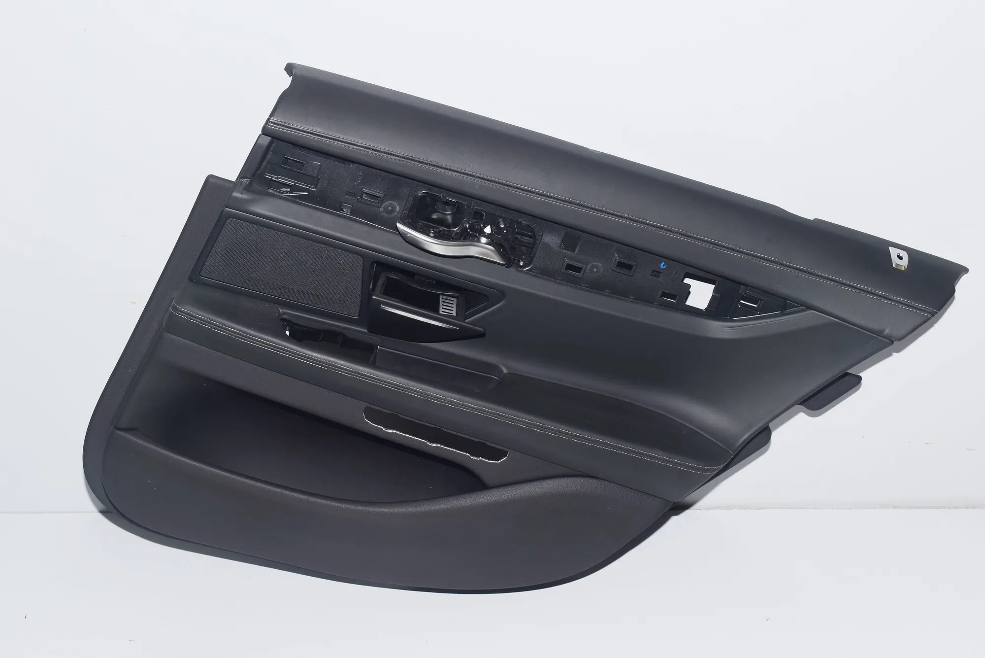 Rear Right Door Panel · BMW 7 (G11, G12) BMW 7 (G11, G12) 2016