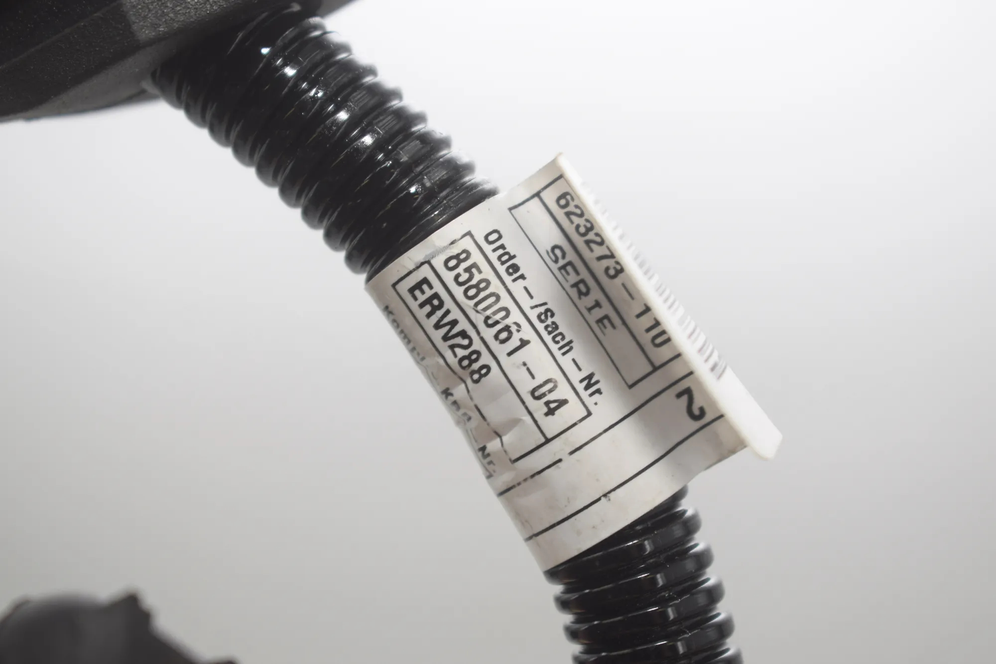 Positive Battery Cable – OEM 8580061 · BMW X1 (F48) sDrive 18 d 2019 – 3
