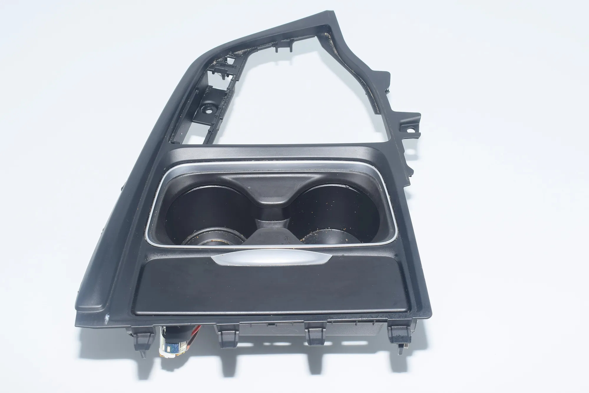 Cup Holder – OEM 9218926 · BMW 3 (F30, F80) 320 d Efficient Dynamics 2014