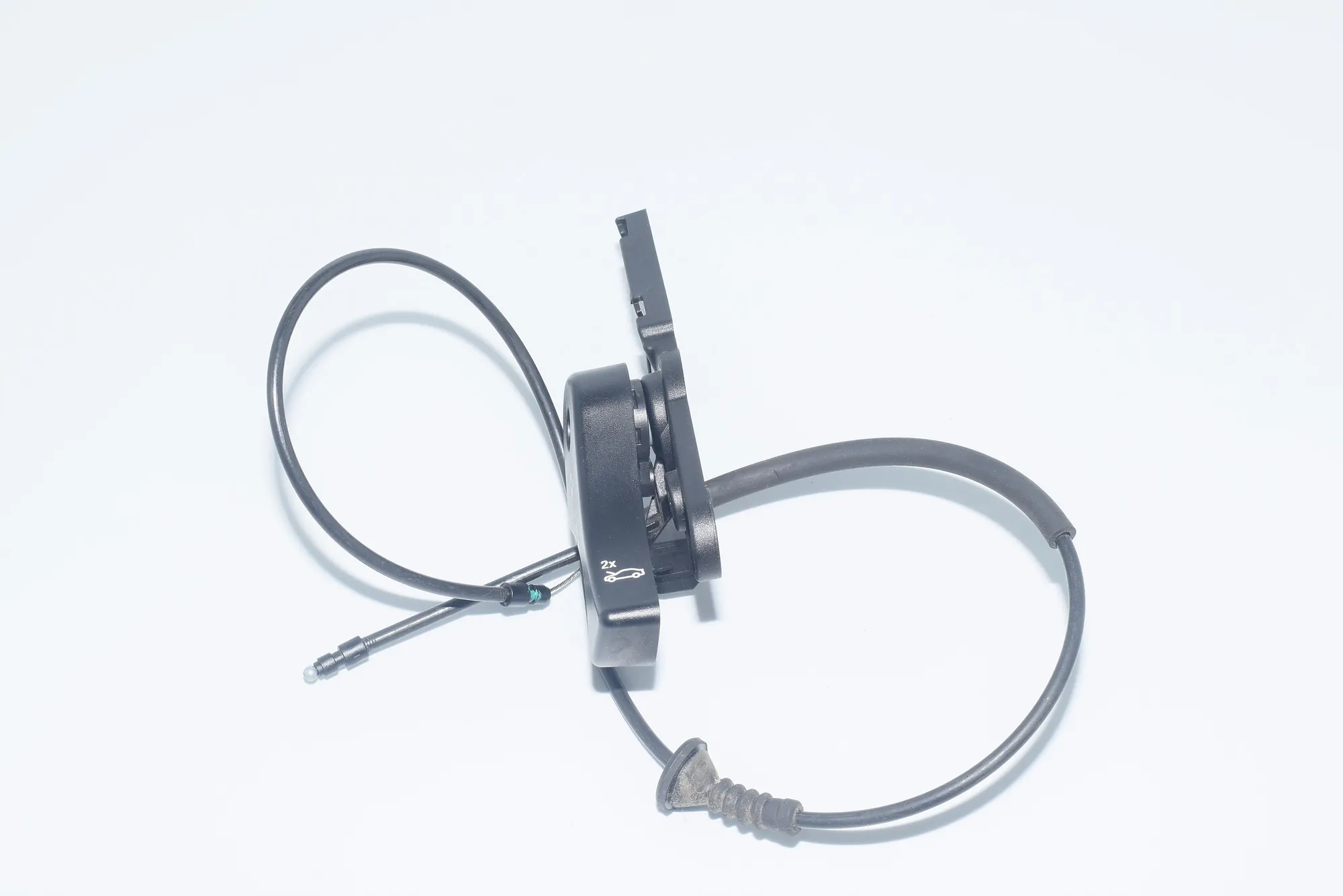Bonnet Lock Cable – OEM 7221914 · BMW 3 (F30, F80) 320 d Efficient Dynamics 2014 – 3