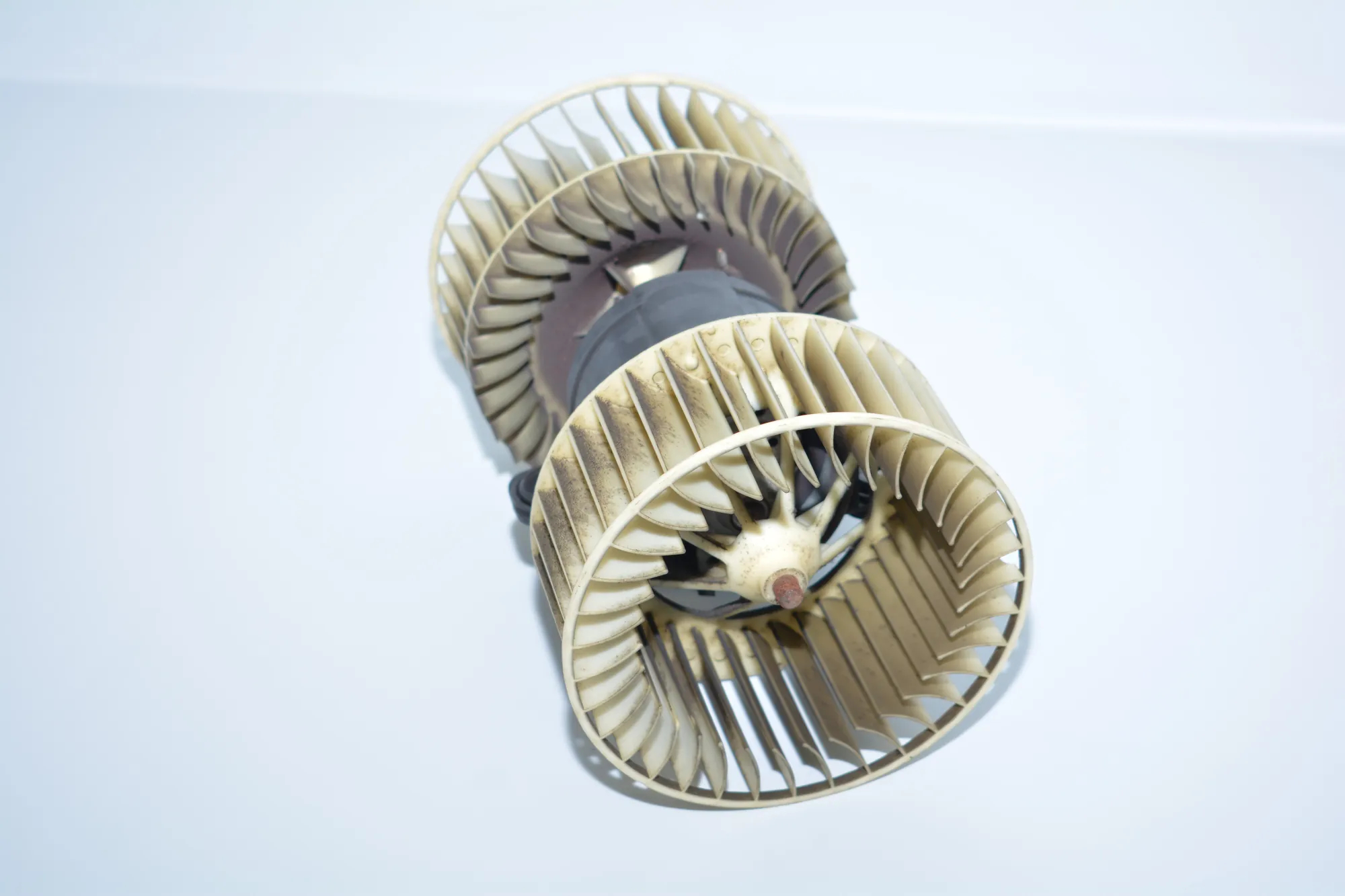 Heater Blower Fan – OEM 8385558 · BMW X5 (E53) 4.6 is 2002 – 3