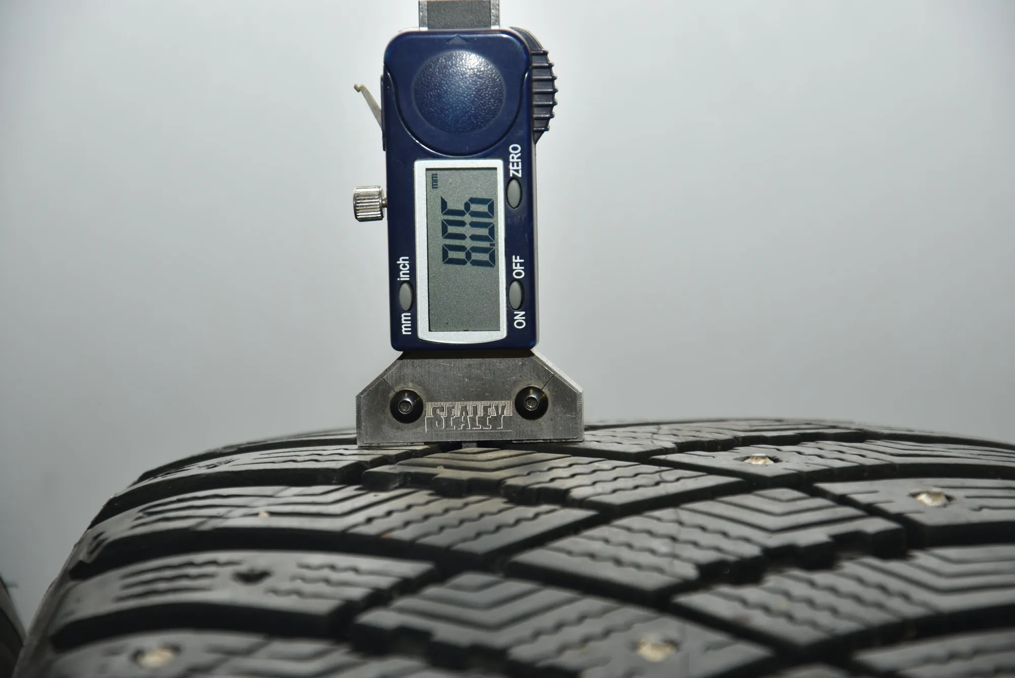 Tyre Kit · BMW 7 (F01, F02) BMW 7 (F01, F02) 2012 – 5