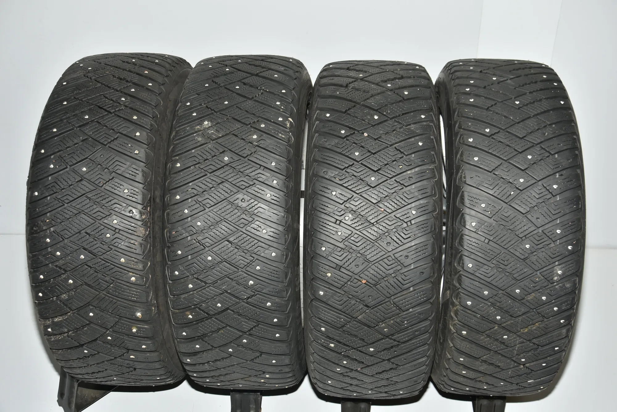 Tyre Kit · BMW 7 (F01, F02) BMW 7 (F01, F02) 2012