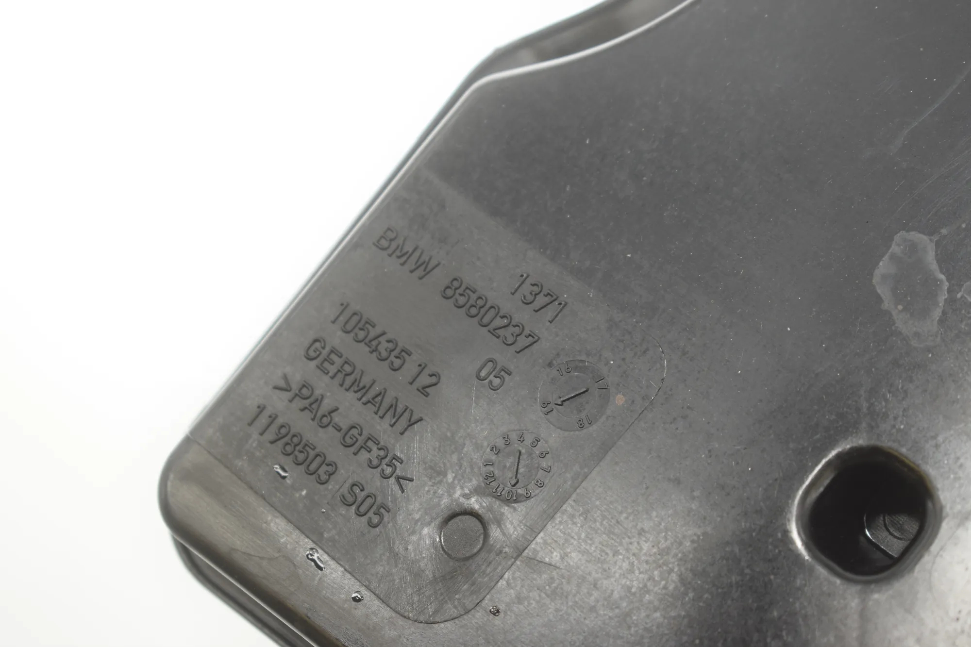 Intake Resonator – OEM 8580237 · BMW X1 (F48) sDrive 18 d 2019 – 4
