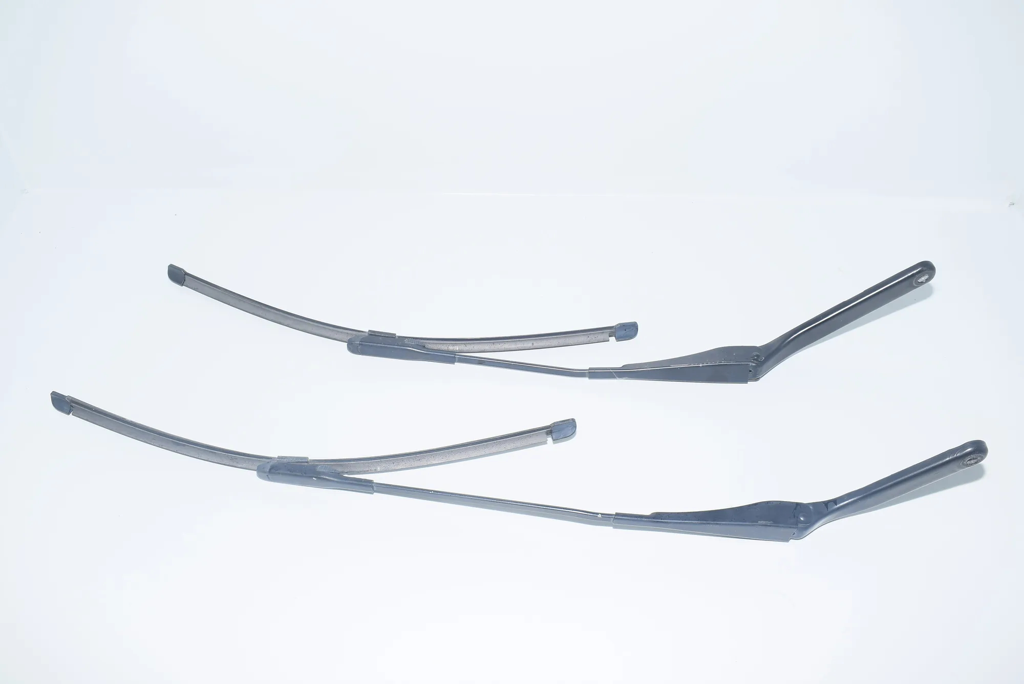 Front Wiper Arms – OEM 7169973 · BMW 1 (E87) 120 d 2007