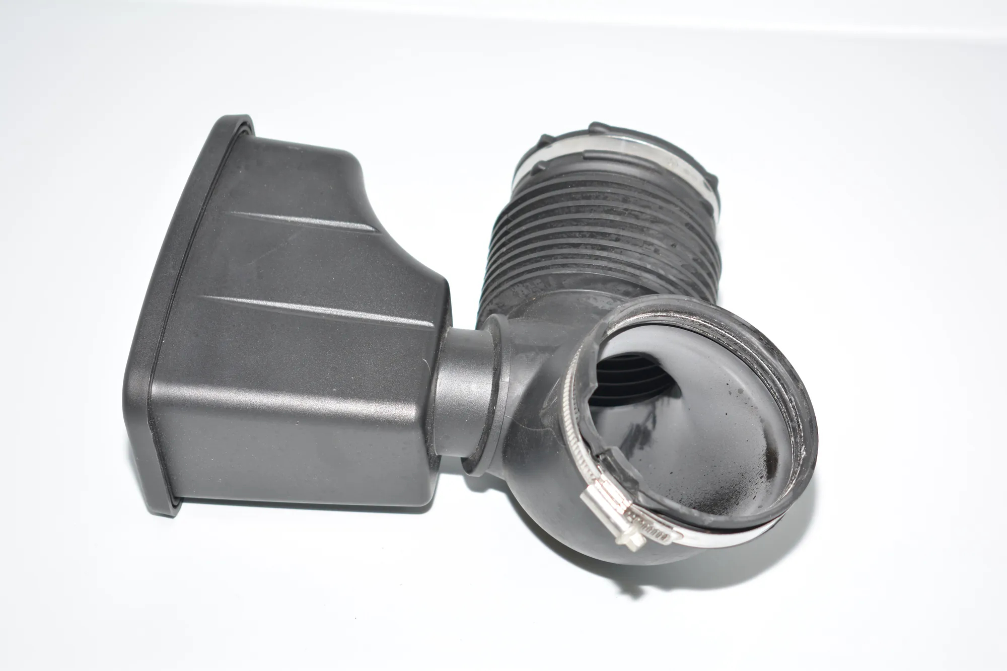 Pipe Hose – OEM 7521029 · BMW 5 Touring (E61) 523 i 2005 – 4