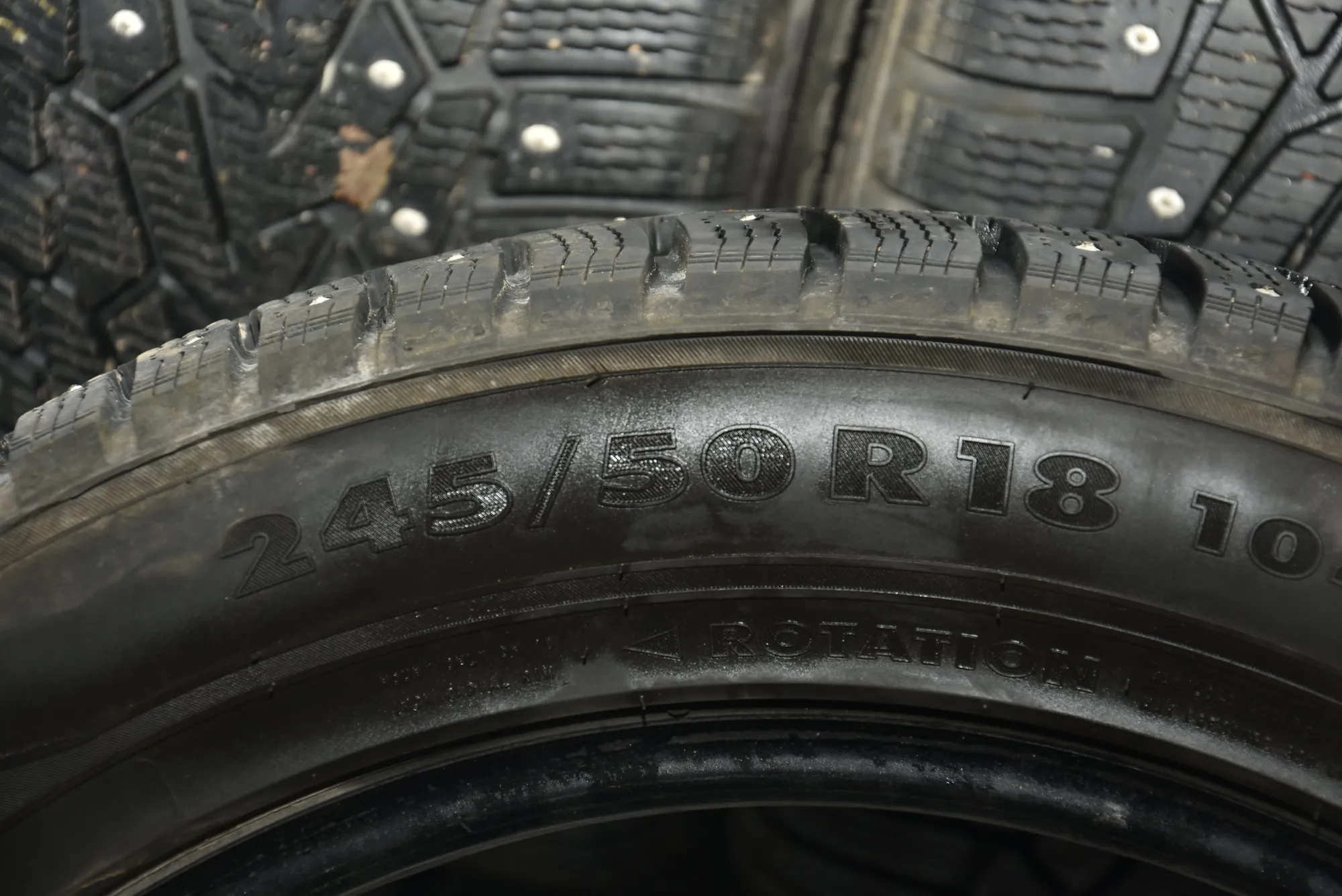 Tyre Kit · BMW 7 (F01, F02) BMW 7 (F01, F02) 2010 – 5