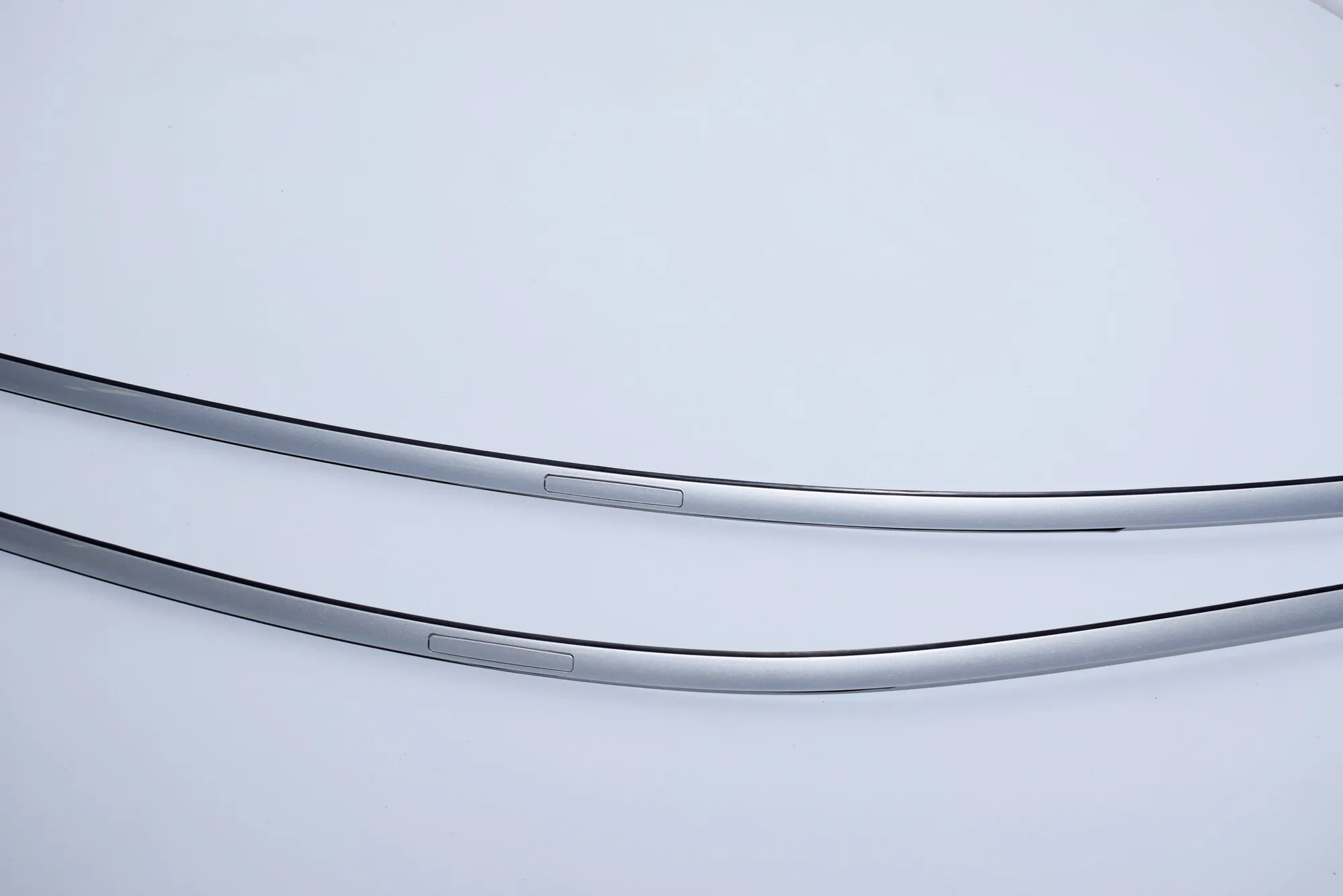 Left Side Roof Strip Trim – OEM E04602 · BMW 7 (F01, F02) 730 d 2011 – 5