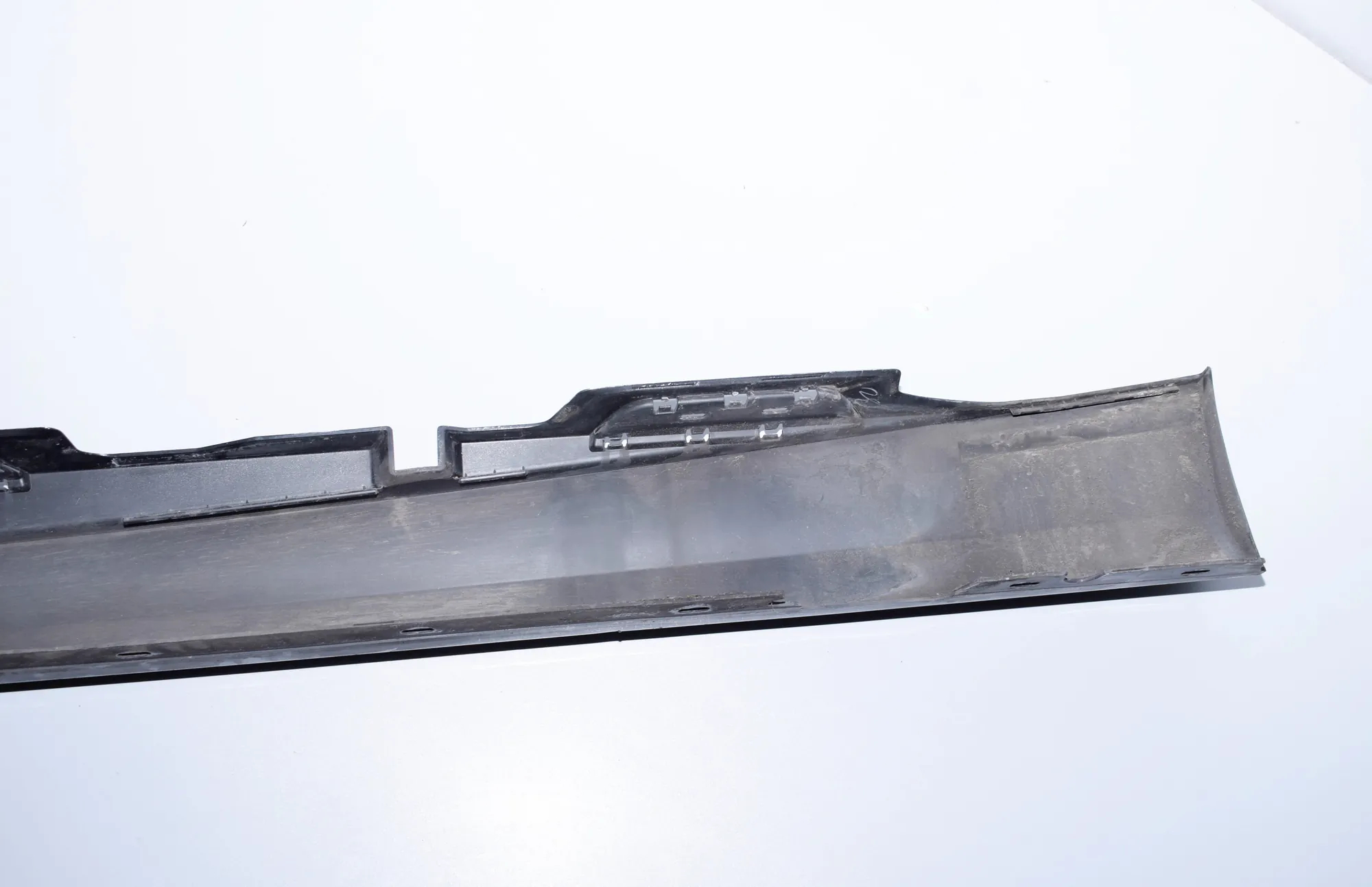 Right Side Plastic Sideskirt Cover – OEM 871111623 · BMW 1 (E87) 120 d 2007 – 8