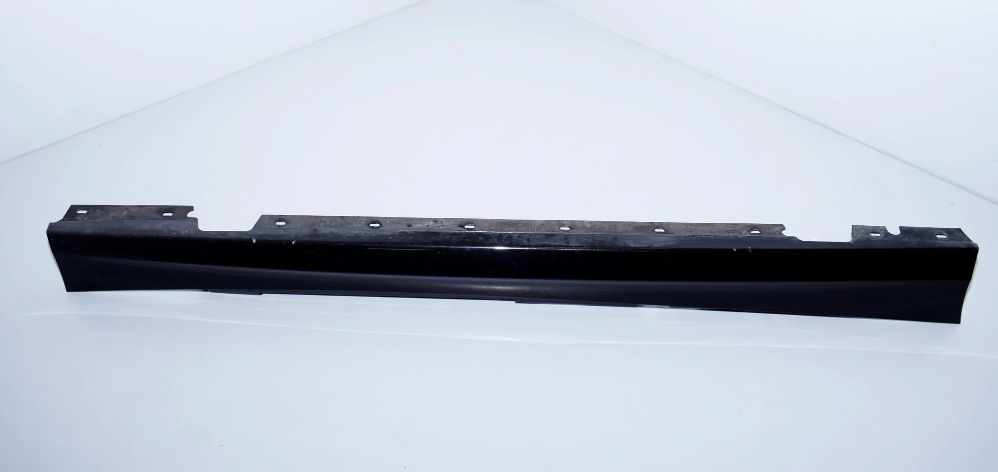 Right Side Plastic Sideskirt Cover – OEM 871111623 · BMW 1 (E87) 120 d 2007 – 2