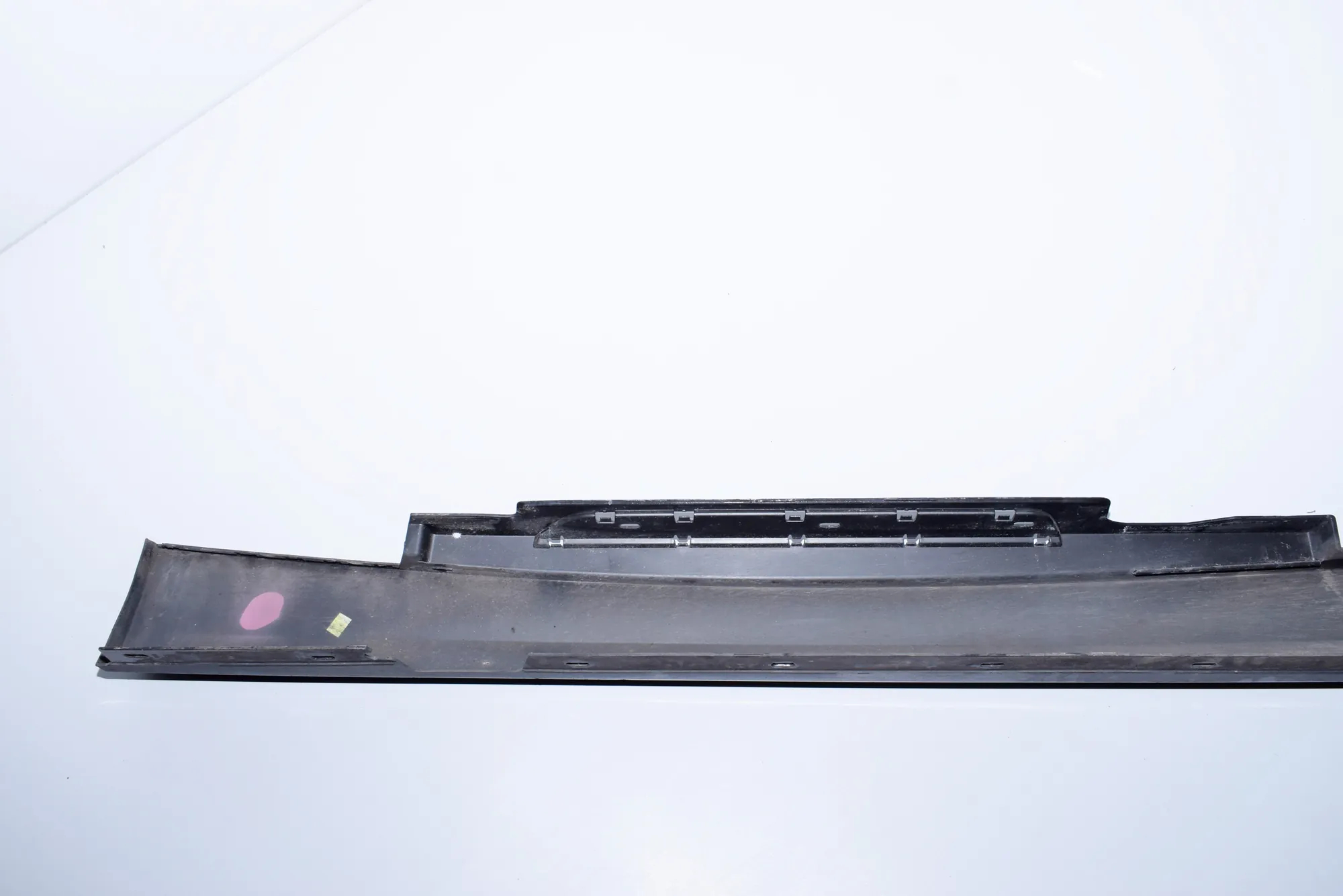 Right Side Plastic Sideskirt Cover – OEM 871111623 · BMW 1 (E87) 120 d 2007 – 7