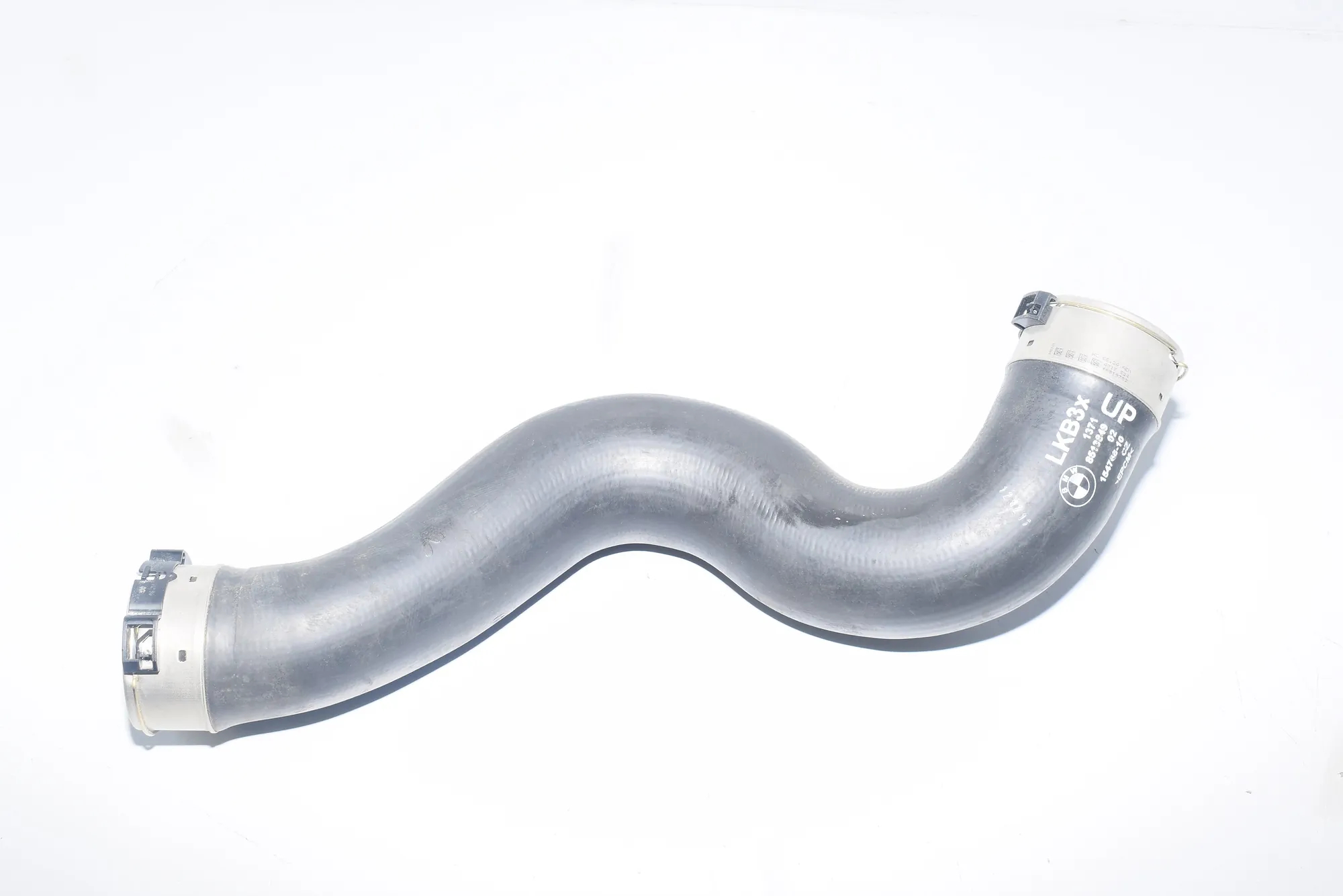 Left Side Intercooler Hose – OEM 8513849 · BMW 1 (F20) BMW 1 (F20) 2010