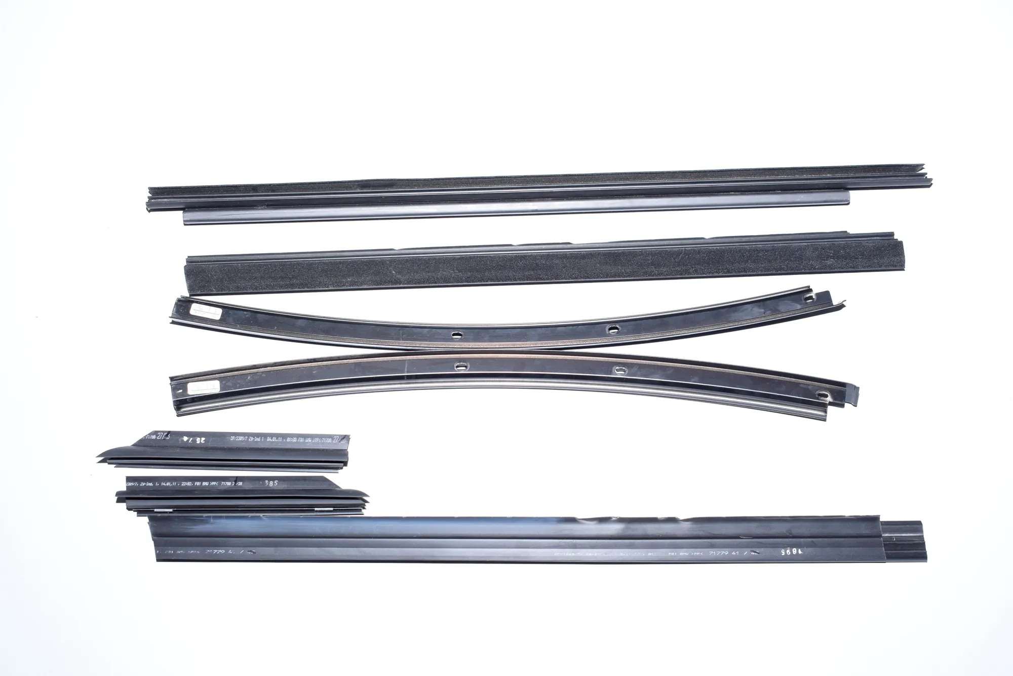 Door Seal Rubber Kit – OEM 7177661 · BMW 7 (F01, F02) 730 d 2011 – 2