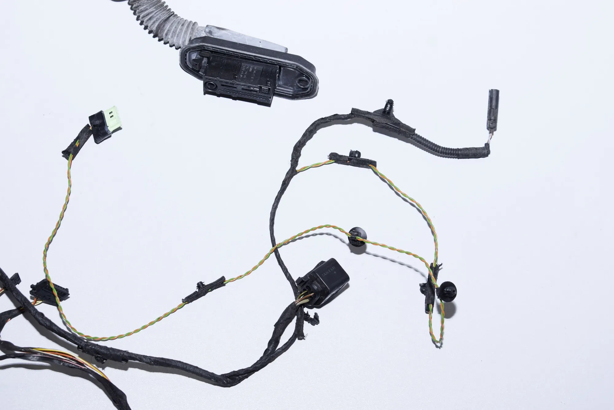 Front Left Door Wiring – OEM 9234338 · BMW 7 (F01, F02) 730 d 2011 – 2