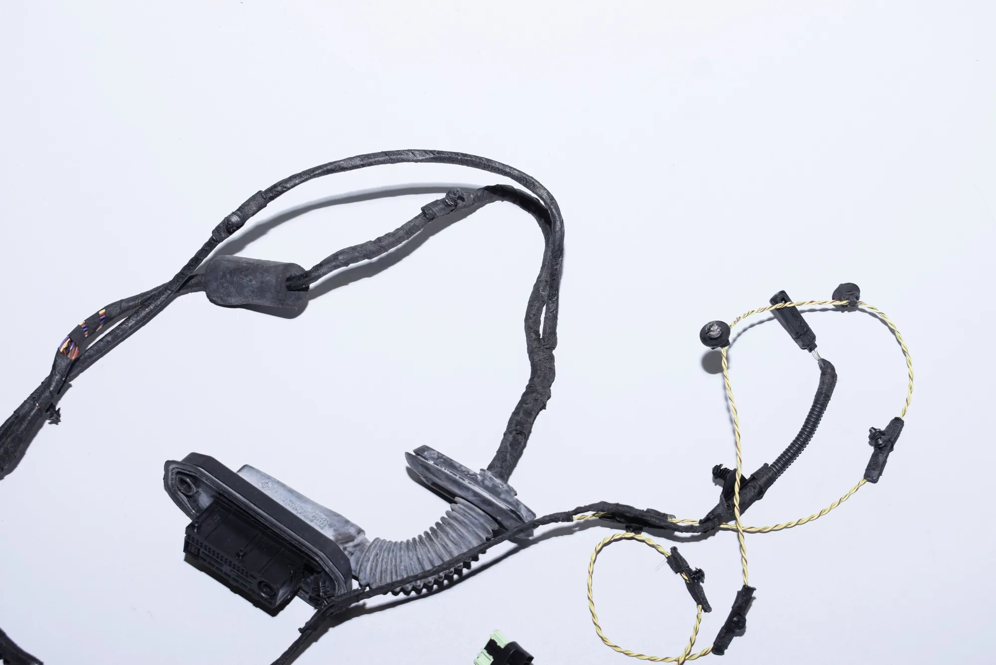 Front Right Door Wiring – OEM 9234120 · BMW 7 (F01, F02) 730 d 2011 – 2