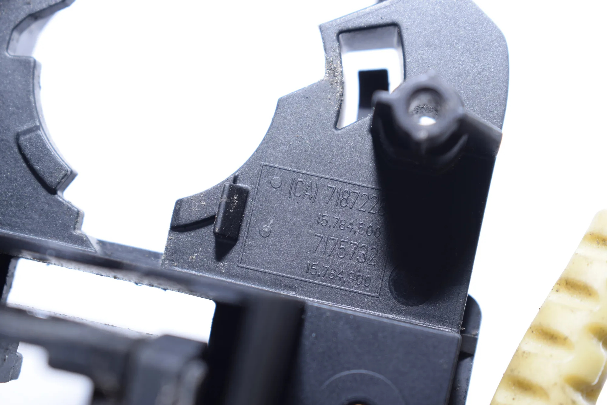 Rear Right Door Interior Handle Frame – OEM 7175732 · BMW 7 (F01, F02) 730 d 2011 – 6