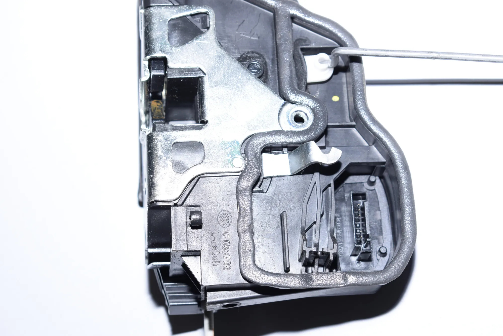 Rear Left Door Lock – OEM 7187227 · BMW 7 (F01, F02) 730 d 2011 – 3