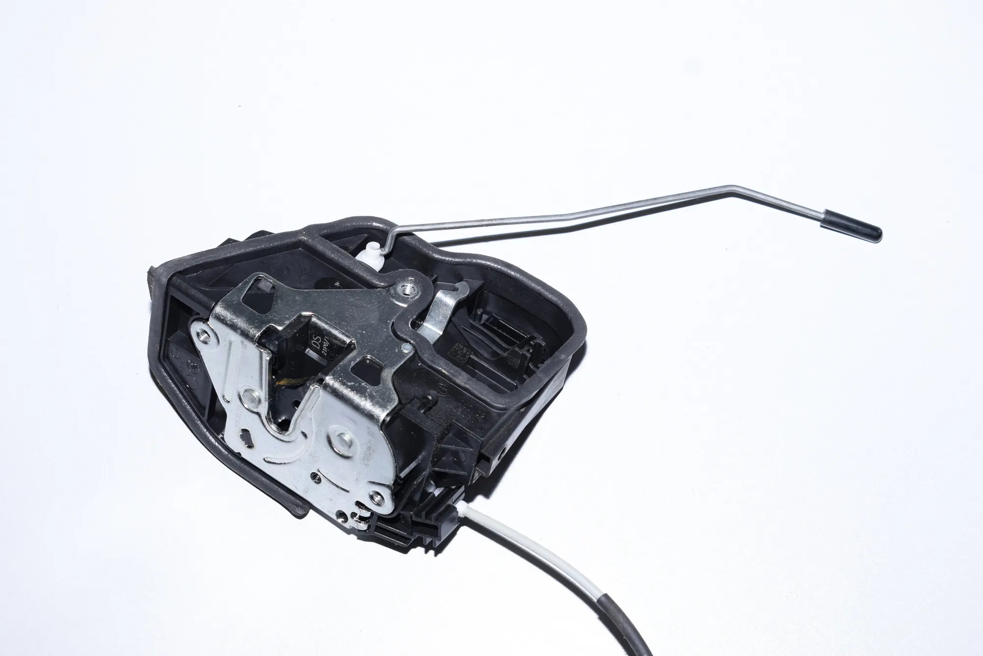 Rear Left Door Lock – OEM 7187227 · BMW 7 (F01, F02) 730 d 2011 – 8