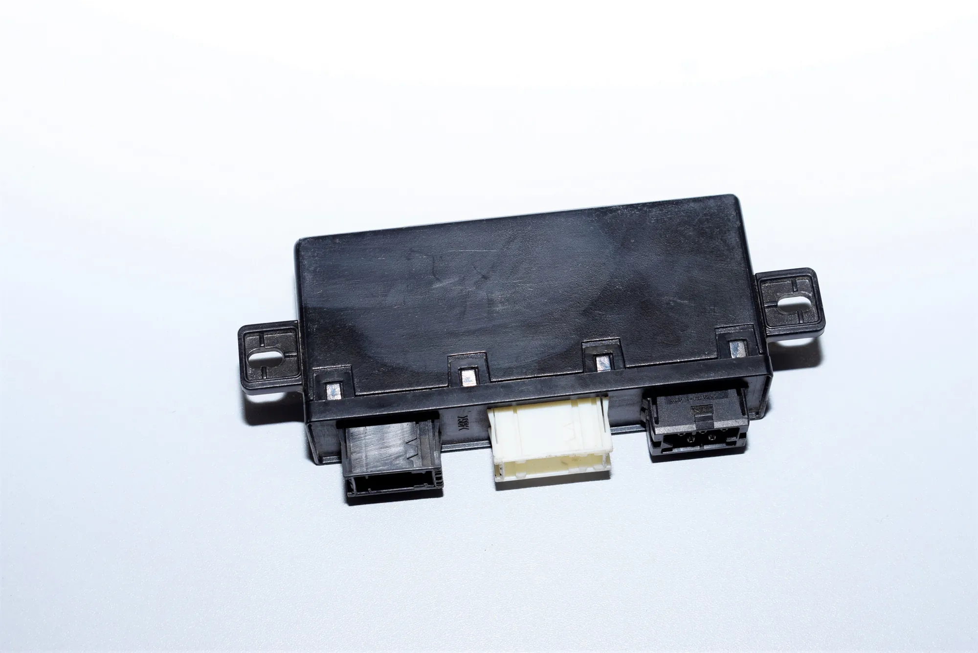 Front Left Door Control Unit – OEM 6904254 · BMW 5 (E39) BMW 5 (E39) 2001 – 3