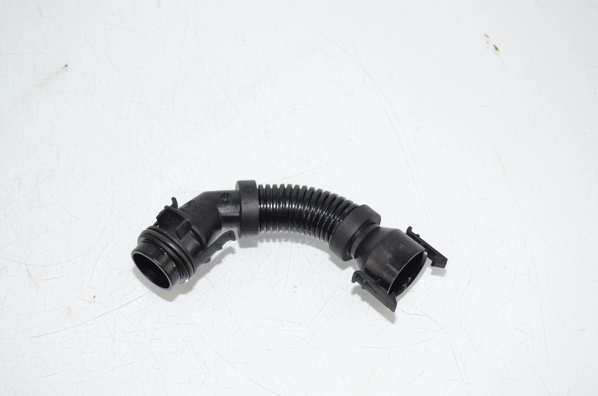 Other tubes – OEM 8513943 · BMW X1 (F48) sDrive 18 d 2019 – 2