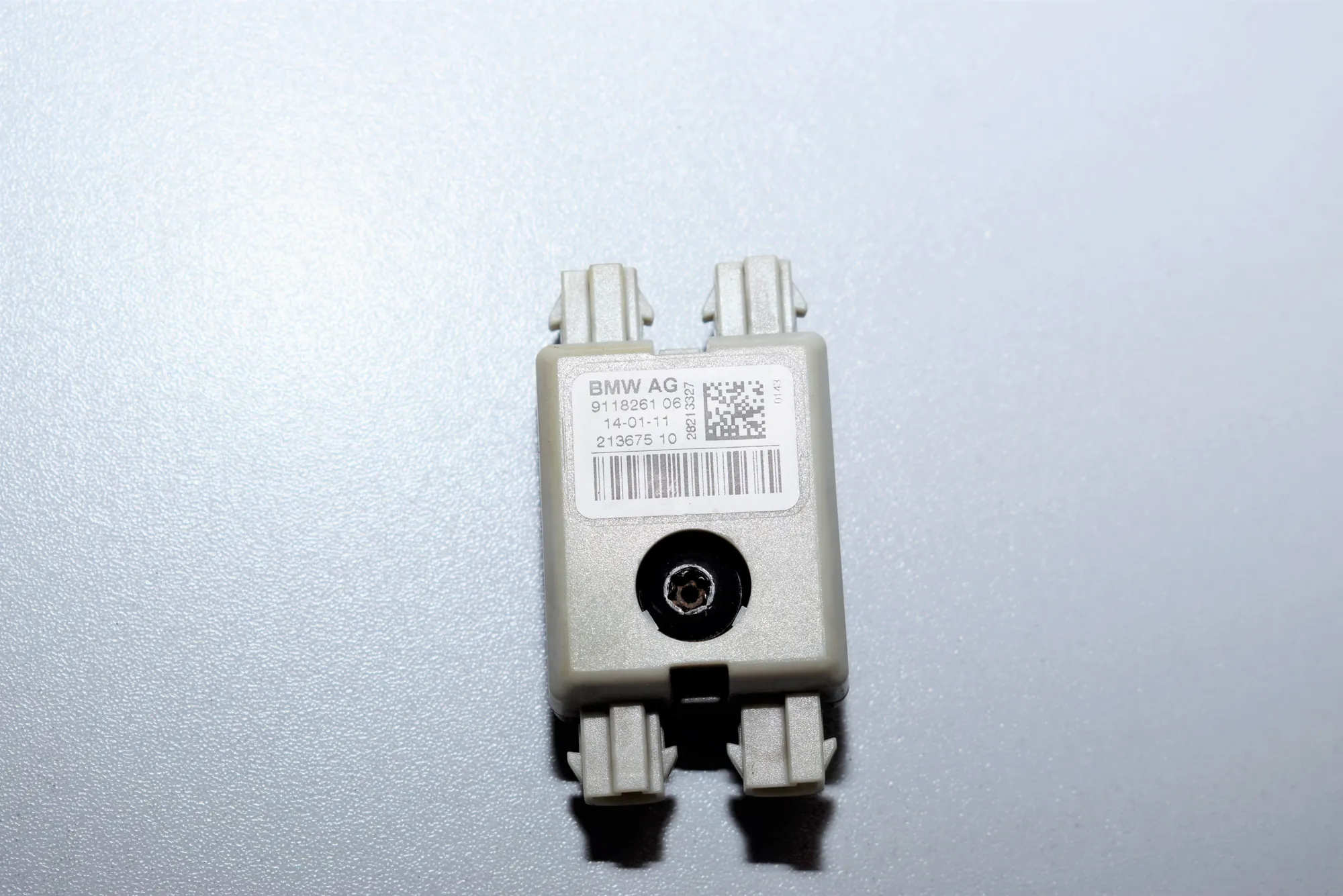 Antenna Amplifier – OEM 9118261 · BMW 7 (F01, F02) 730 d 2011
