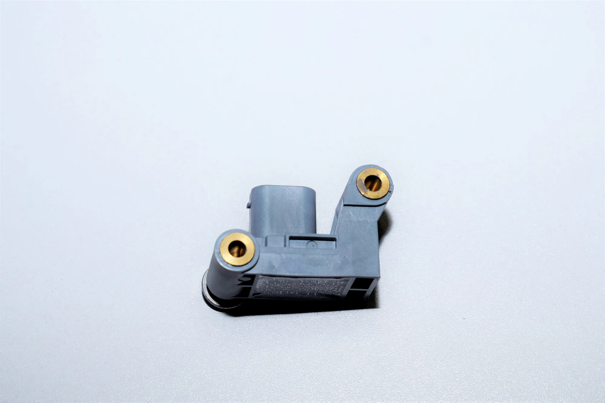 Front Left Impact Sensor – OEM 9224177 · BMW 7 (F01, F02) 730 d 2011
