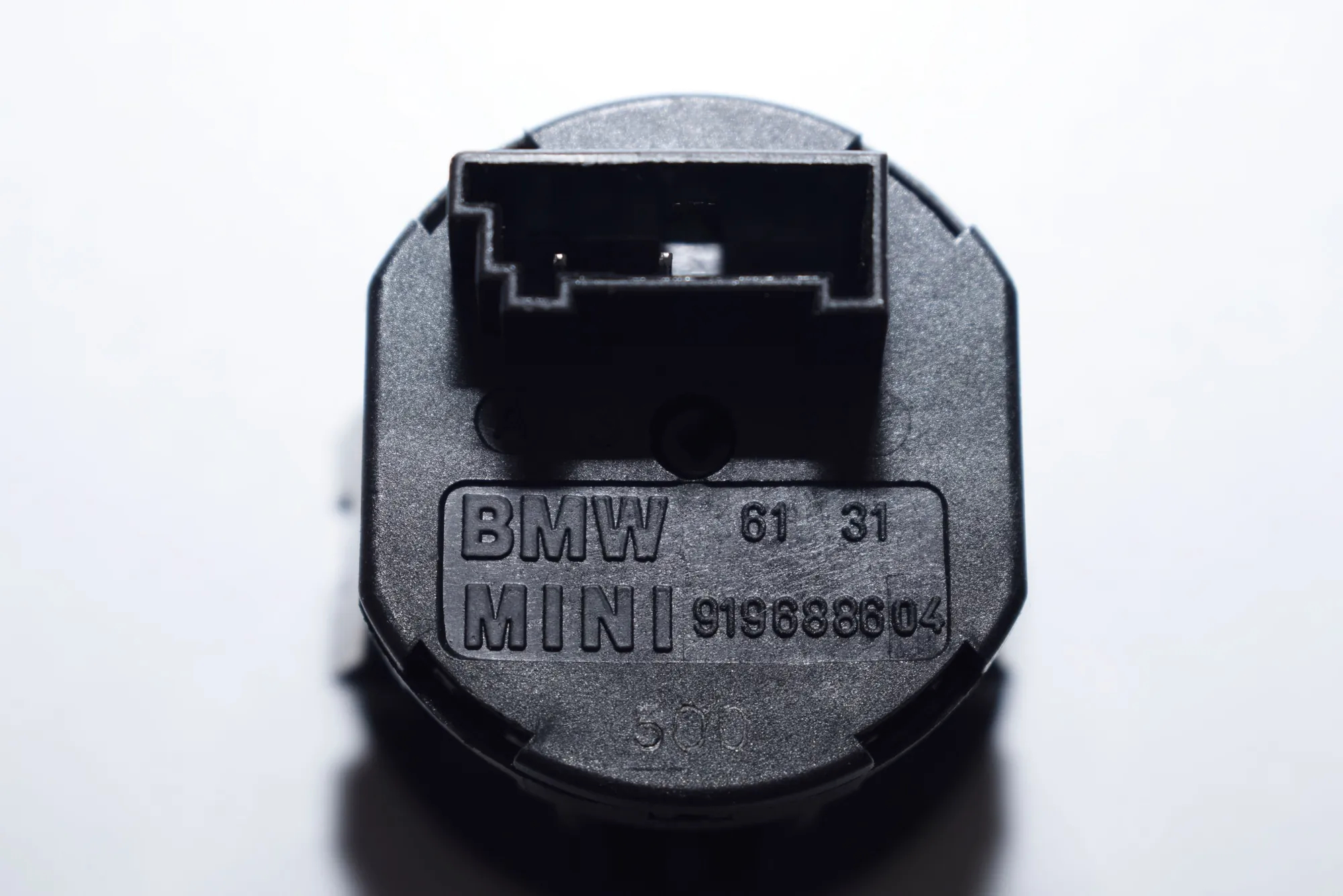 SRS Switch – OEM 9483731 · BMW 7 (F01, F02) 730 d 2011 – 5