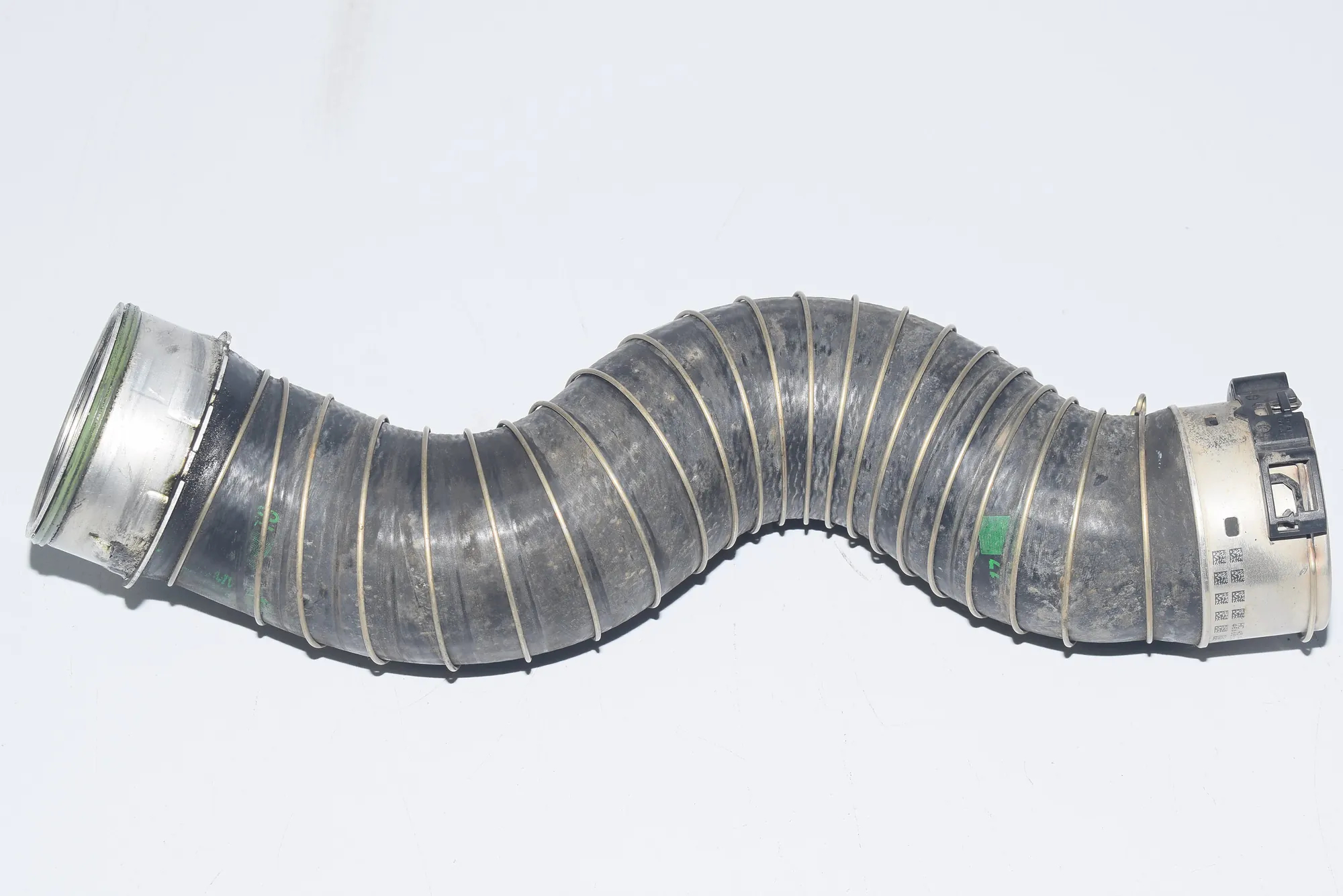Right Side Intercooler Hose – OEM 8513288 · BMW 3 Coupe (E92) 320 d 2011