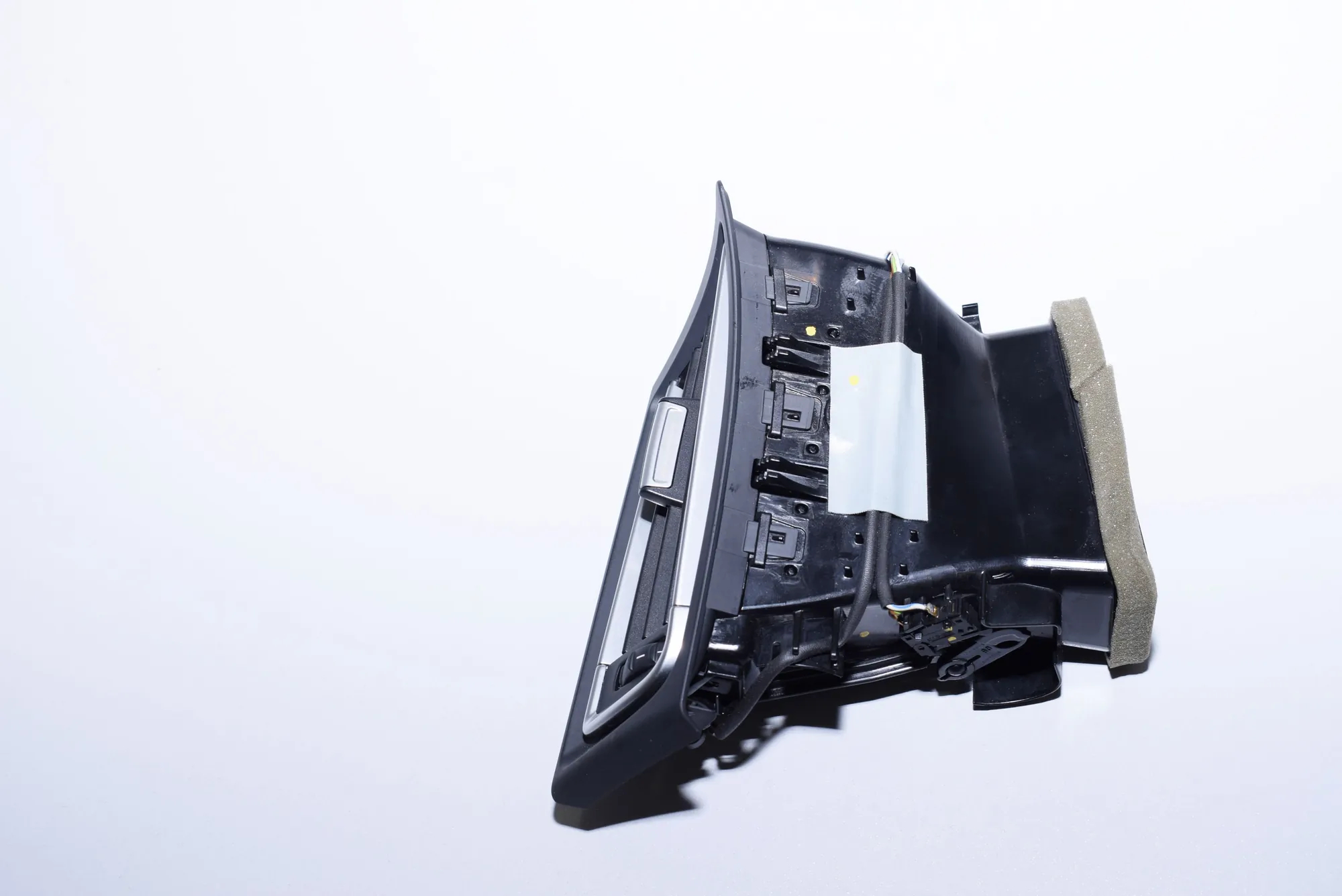 Dashboard Air Vents – OEM 9115862 · BMW 7 (F01, F02) 730 d 2011 – 3
