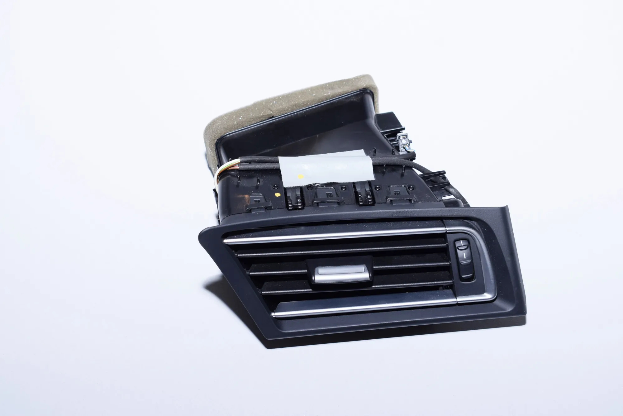 Dashboard Air Vents – OEM 9115862 · BMW 7 (F01, F02) 730 d 2011