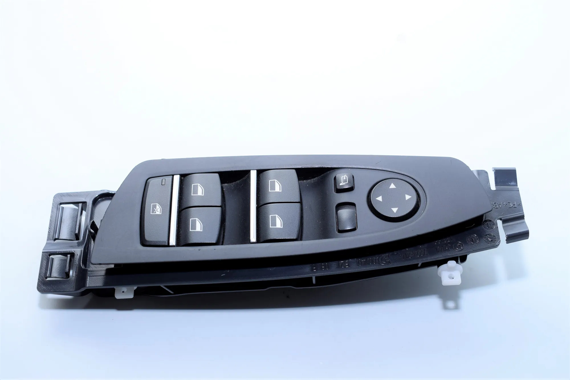 Front Right Door Window Switch – OEM 7224214 · BMW 7 (F01, F02) 730 d 2011 – 3