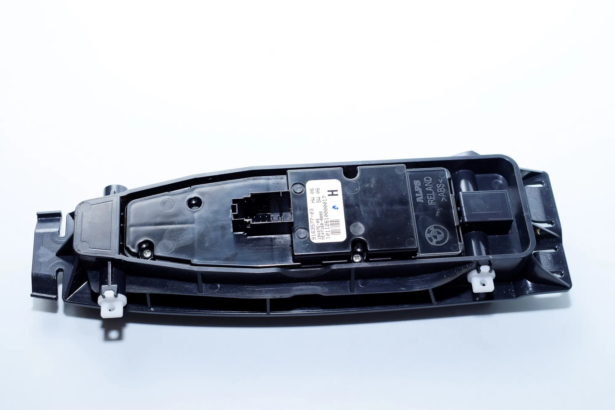 Front Right Door Window Switch – OEM 7224214 · BMW 7 (F01, F02) 730 d 2011 – 4