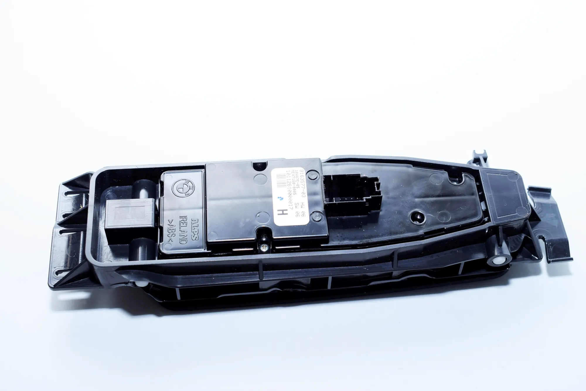 Front Right Door Window Switch – OEM 7224214 · BMW 7 (F01, F02) 730 d 2011 – 2