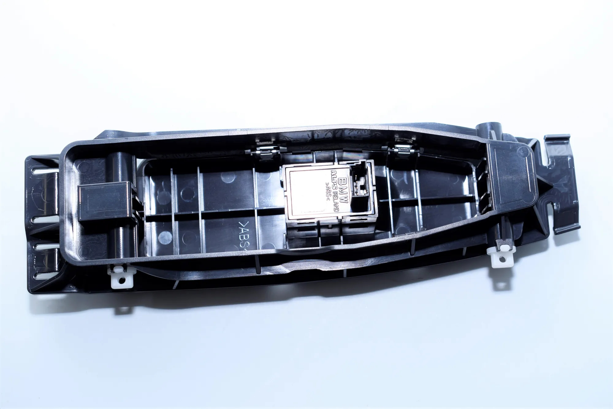 Front Left Door Window Switch – OEM 9163520 · BMW 7 (F01, F02) 730 d 2011 – 4