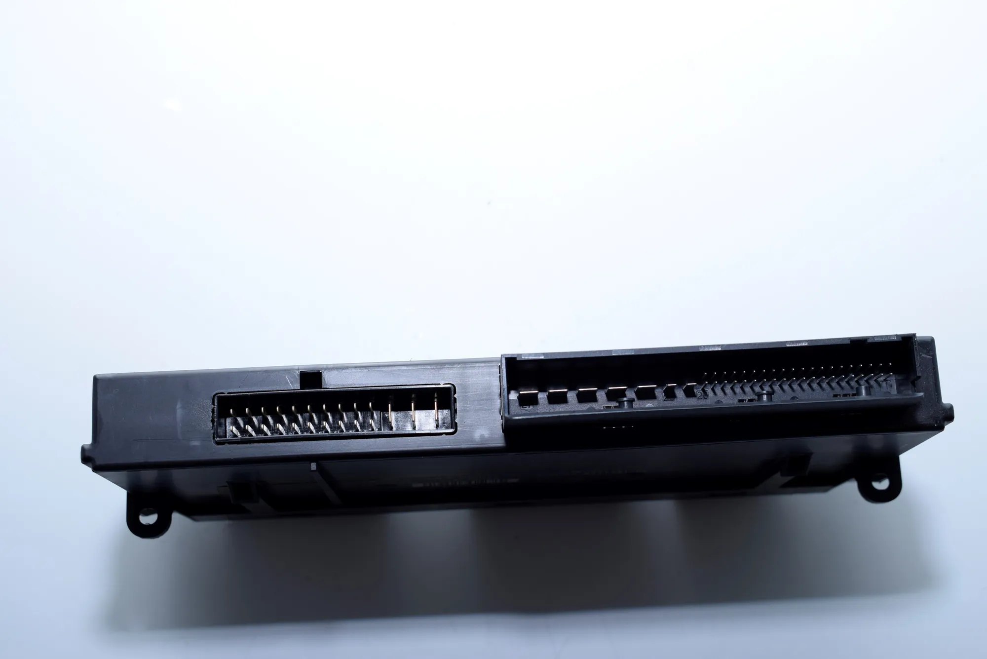 Comfort Control Unit – OEM 9244391 · BMW 7 (F01, F02) 730 d 2011 – 5