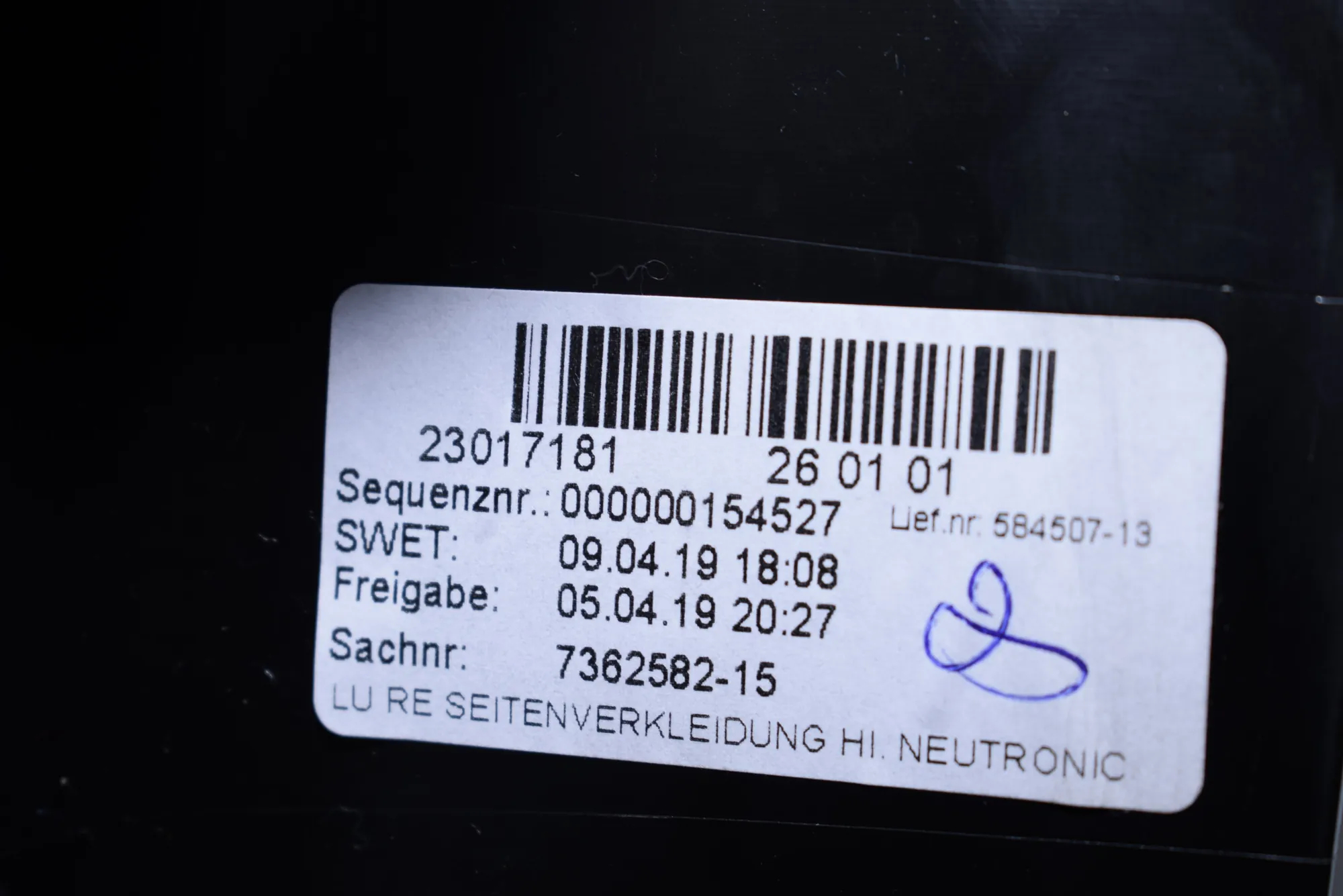Right Side B Pillar Trim – OEM 7362582 · BMW i3 (I01) Electric 2019 – 5