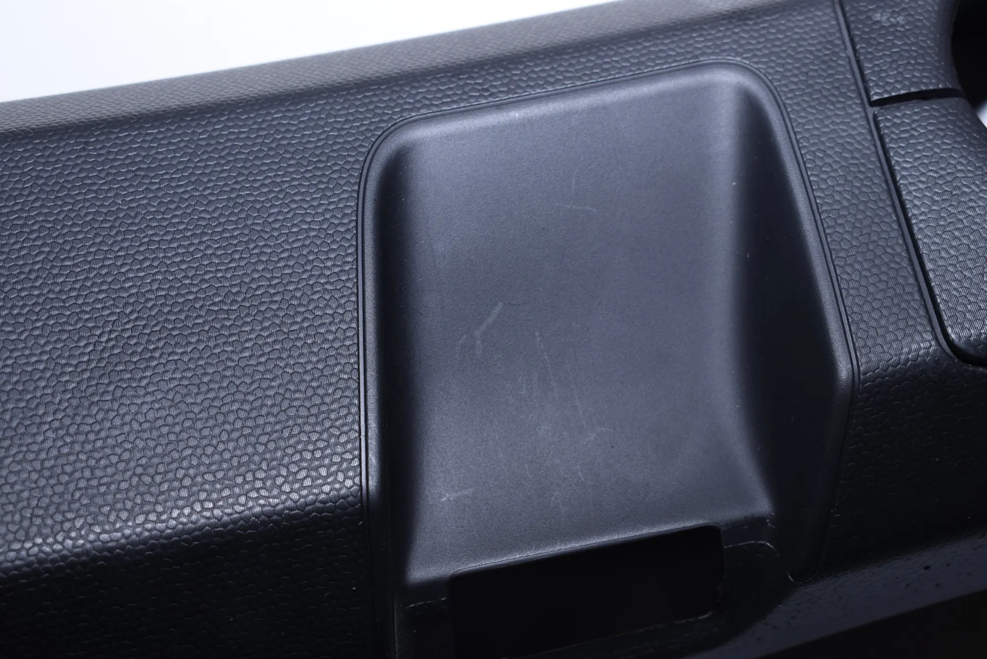 Rear Left Pillar Trim – OEM 7287935 · BMW i3 (I01) Electric 2019 – 4
