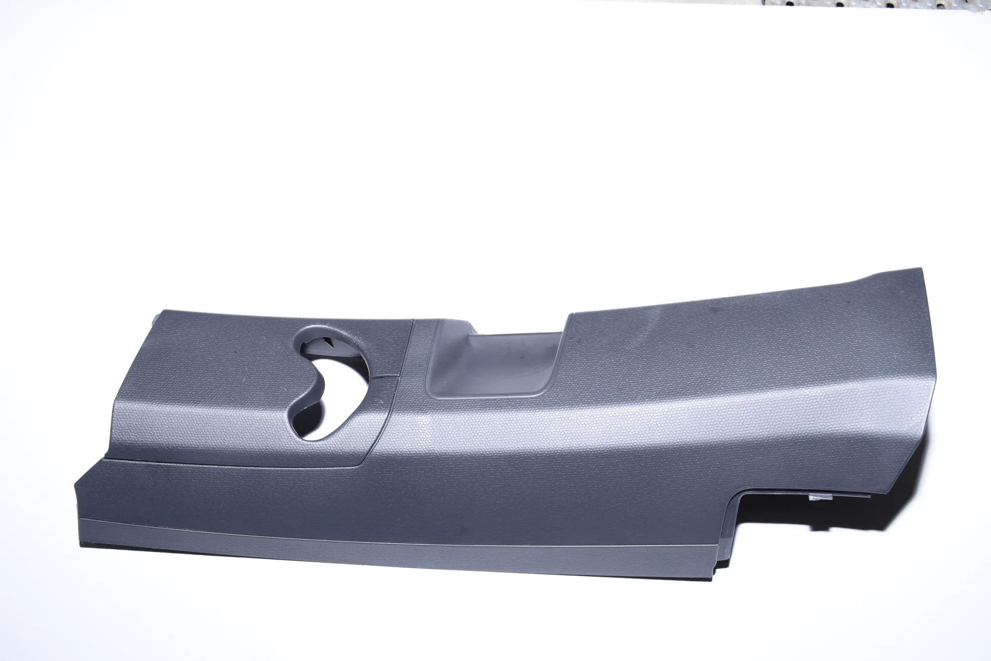 Rear Left Pillar Trim – OEM 7287935 · BMW i3 (I01) Electric 2019 – 3
