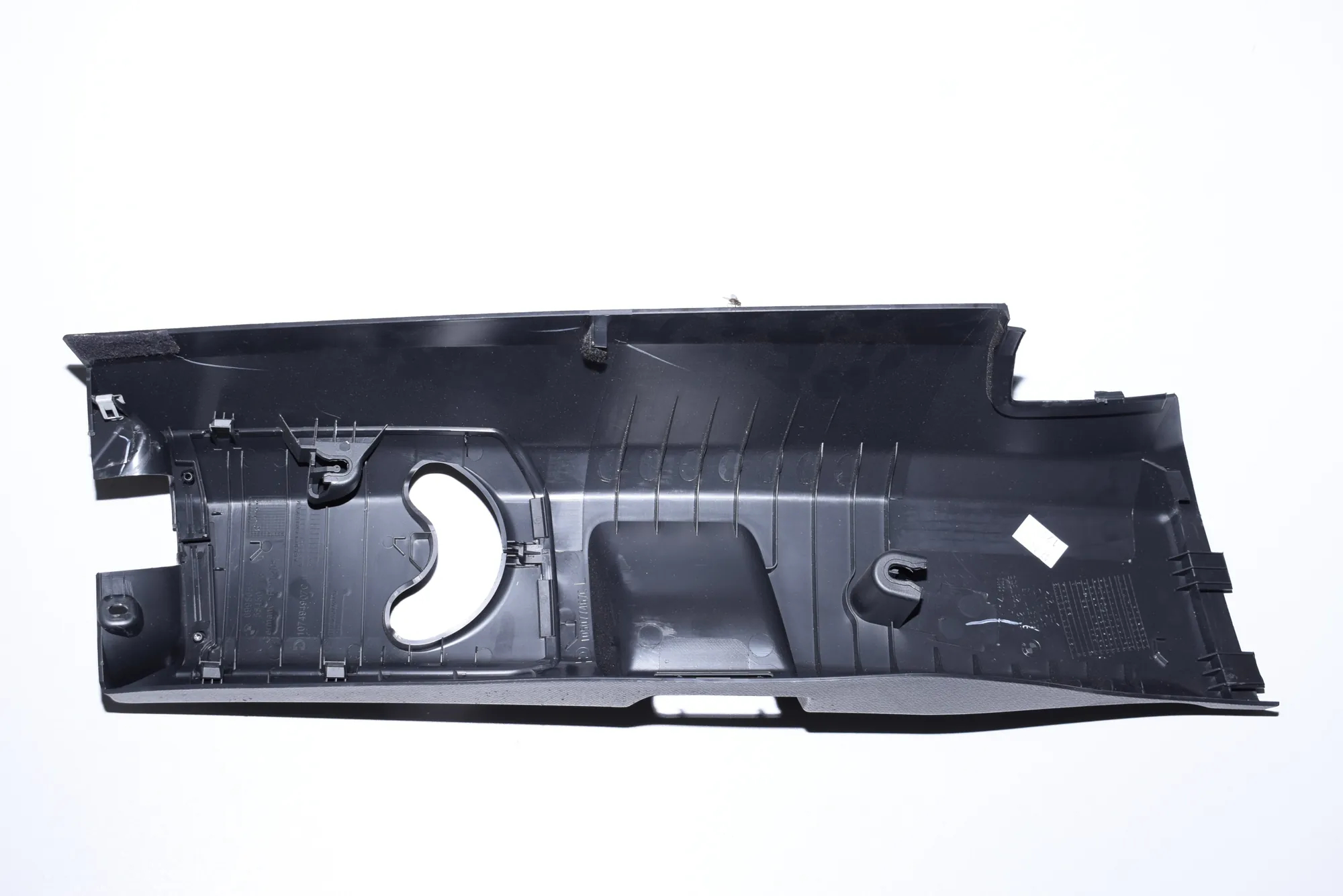 Rear Left Pillar Trim – OEM 7287935 · BMW i3 (I01) Electric 2019 – 2